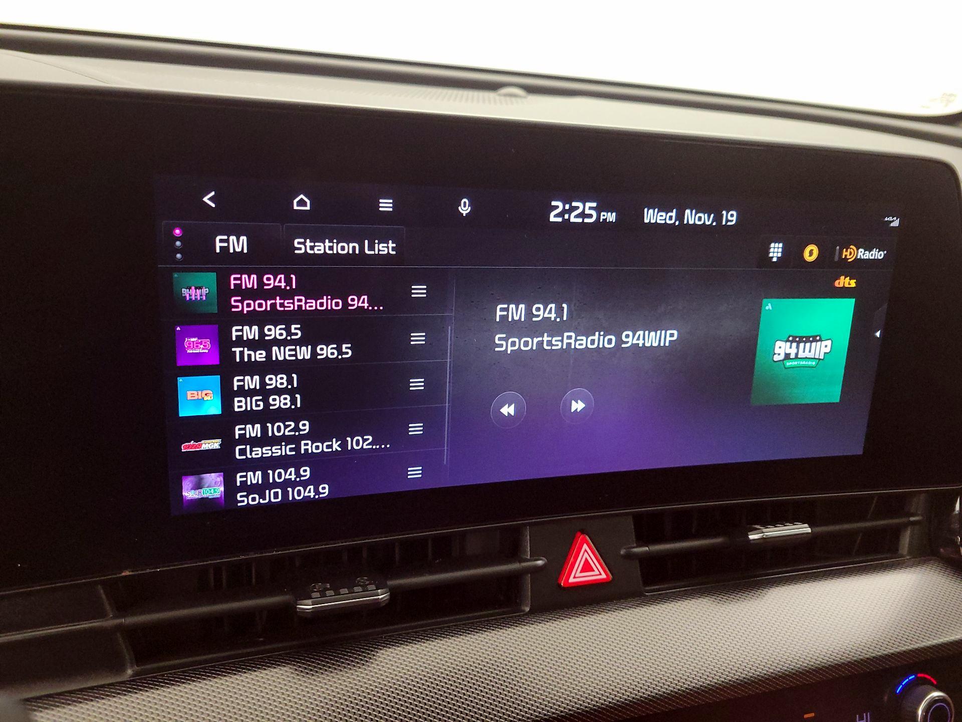 Thumbnail: 2023 Kia Sportage - 16