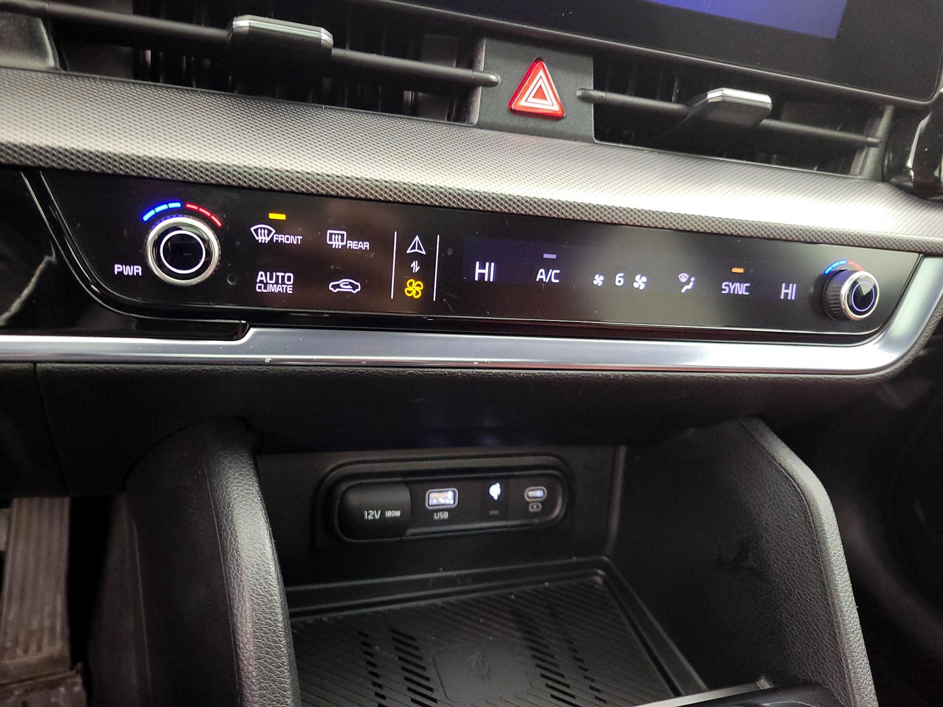 Thumbnail: 2023 Kia Sportage - 17