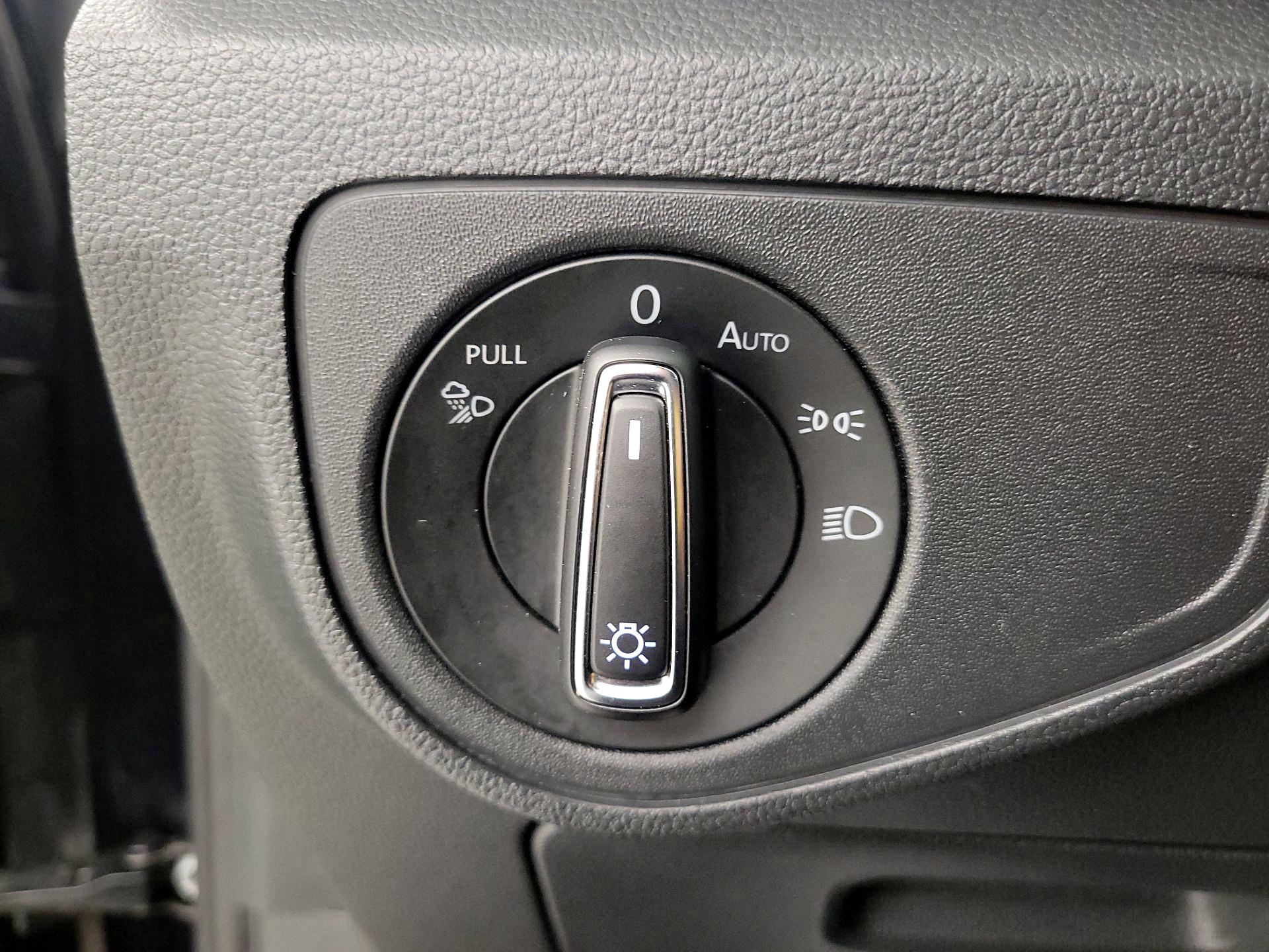 Thumbnail: 2022 Volkswagen Atlas - 13