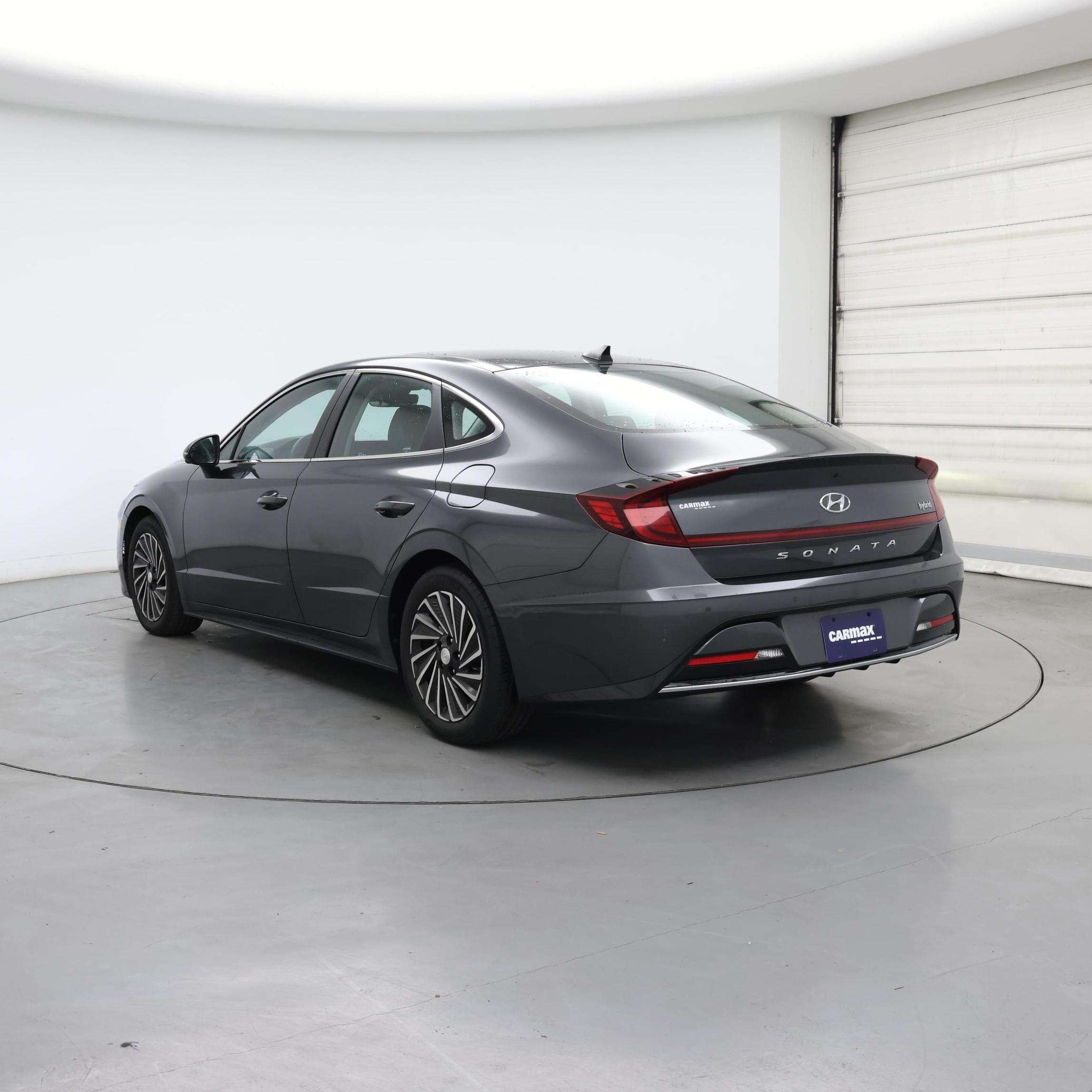 Thumbnail: 2023 Hyundai Sonata - 2