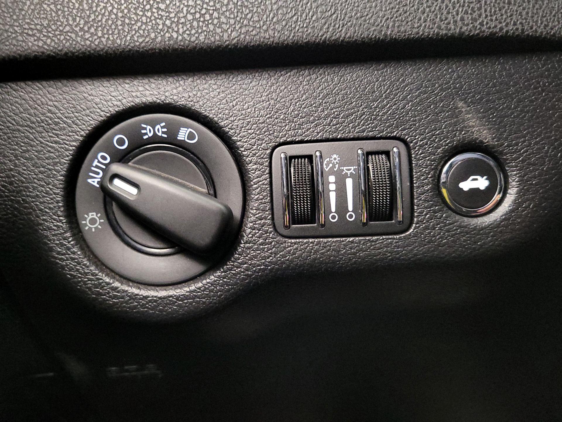 Thumbnail: 2022 Dodge Charger - 13