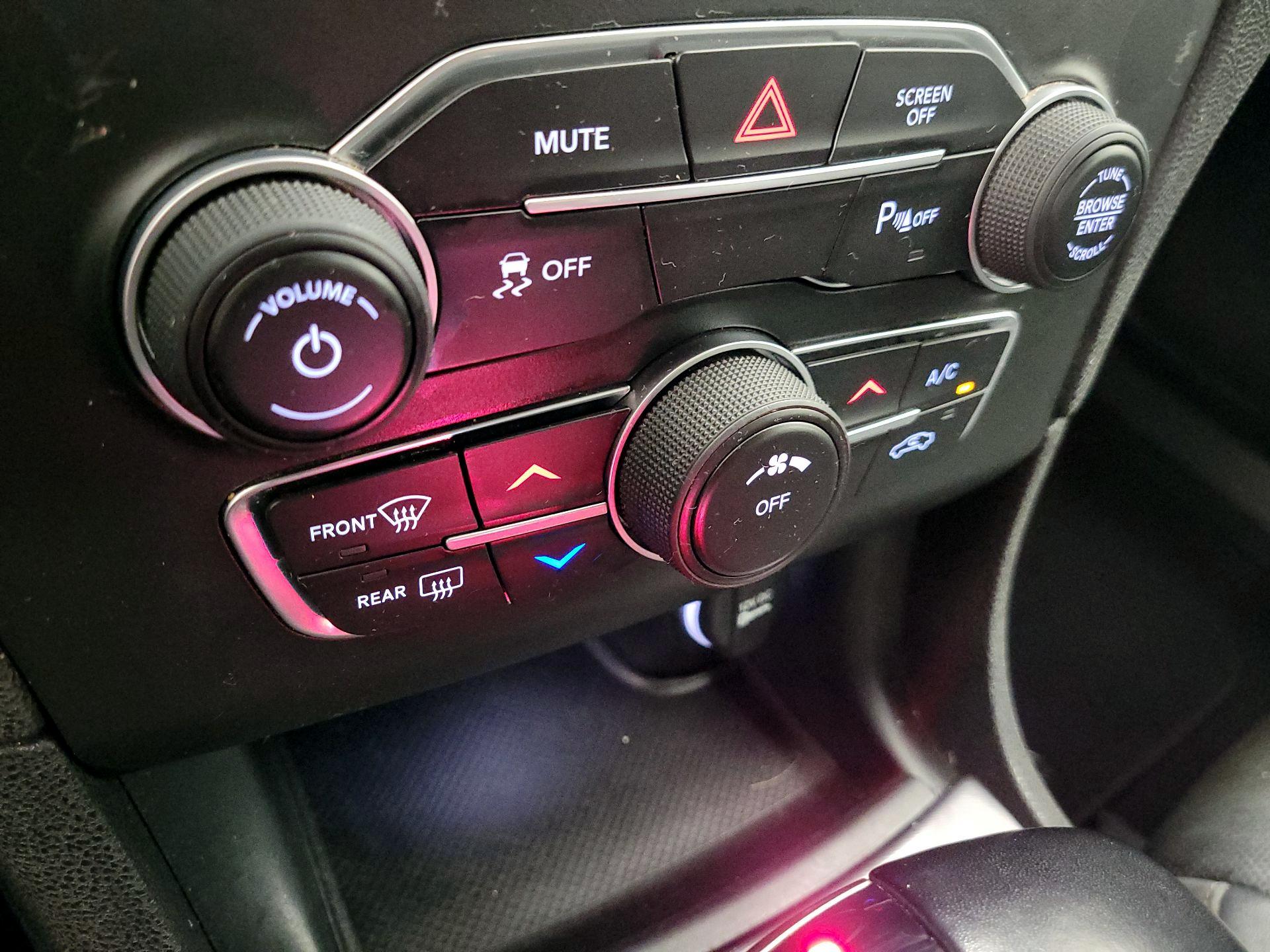 Thumbnail: 2022 Dodge Charger - 16