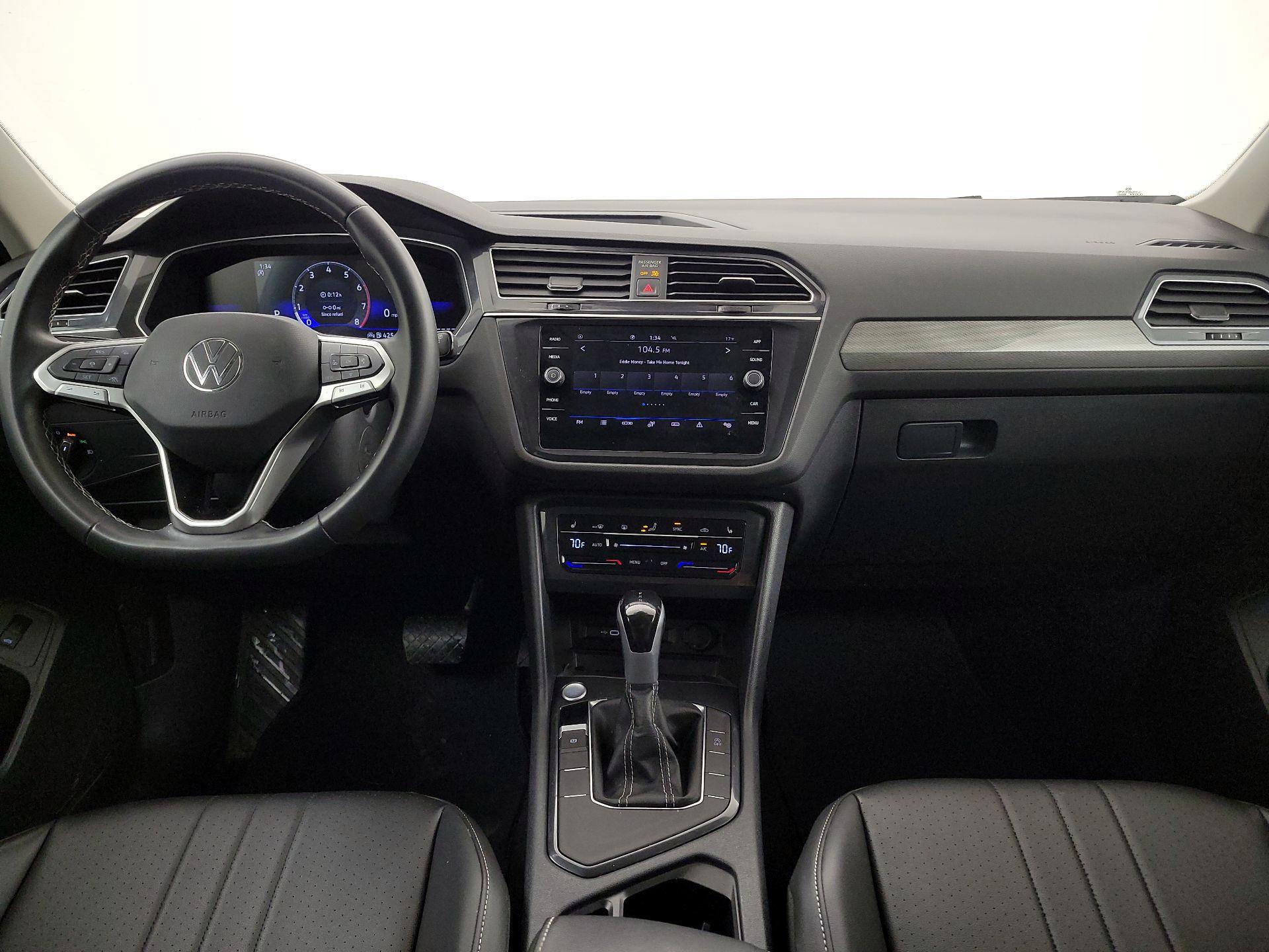 Thumbnail: 2024 Volkswagen Tiguan - 9