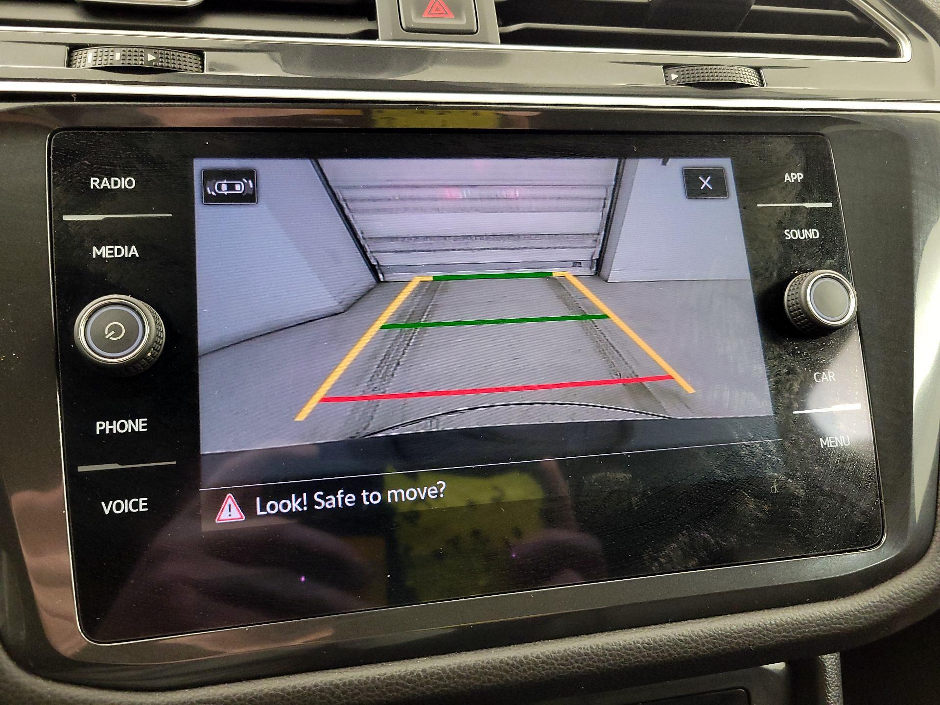 Thumbnail: 2024 Volkswagen Tiguan - 14