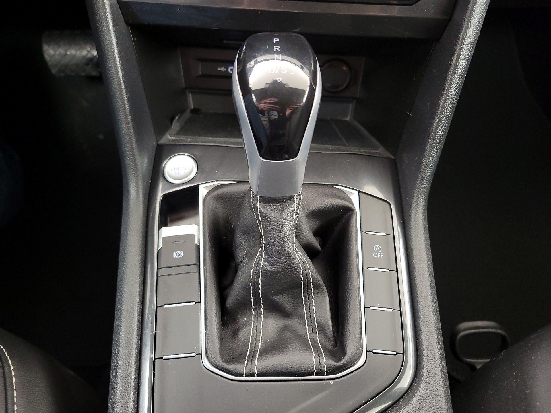 Thumbnail: 2024 Volkswagen Tiguan - 17