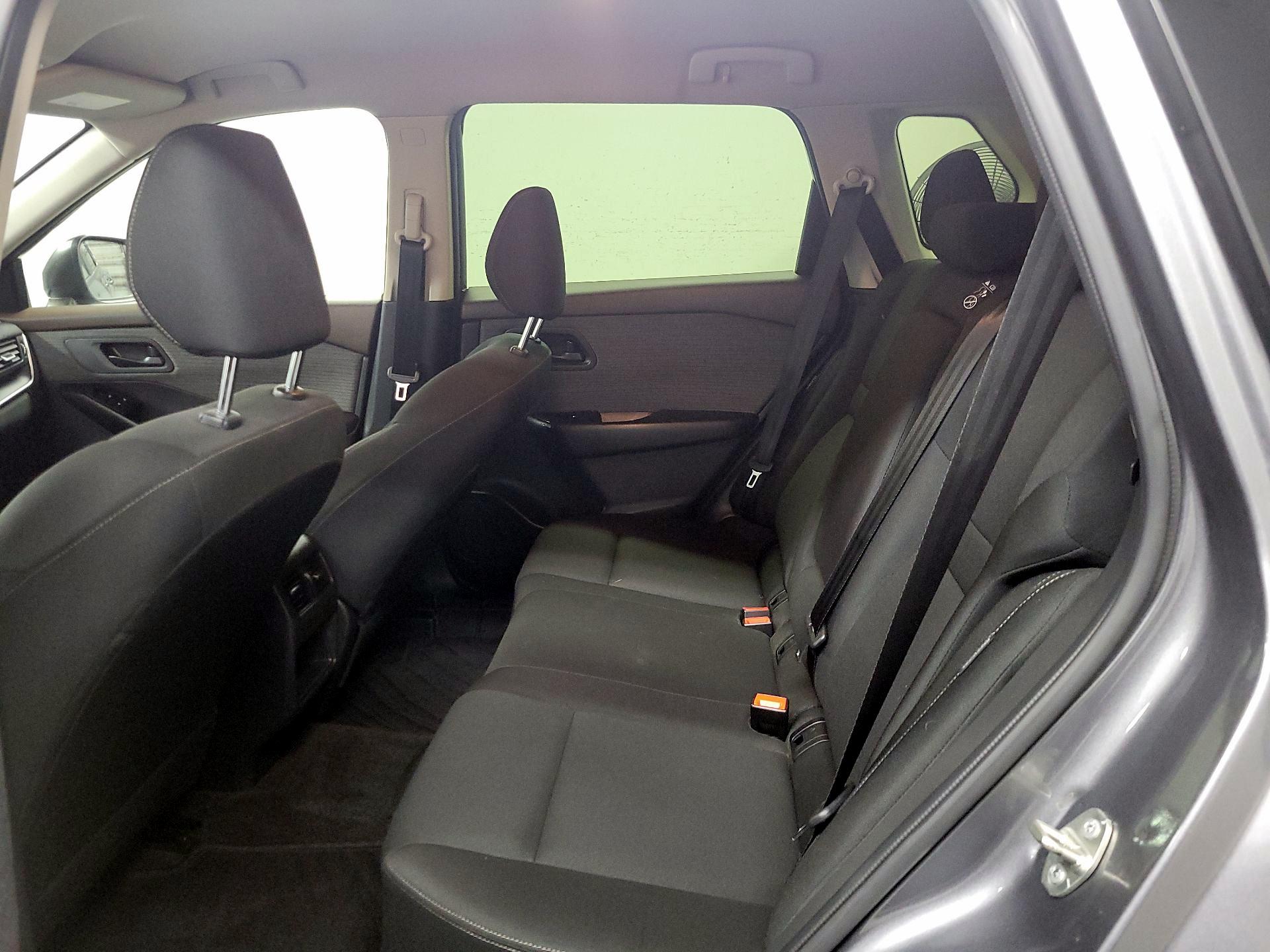 Thumbnail: 2023 Nissan Rogue - 18