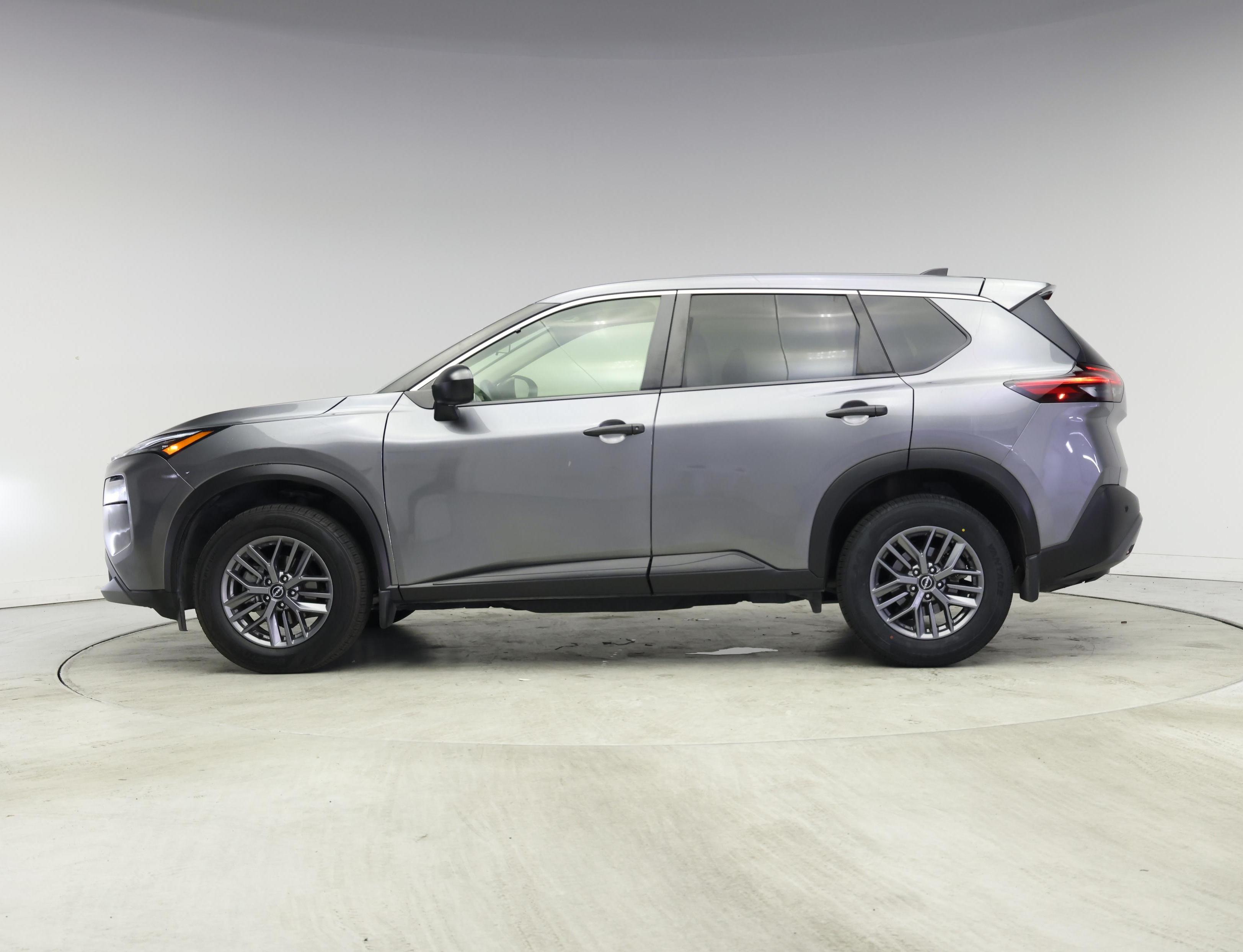 Thumbnail: 2023 Nissan Rogue - 3