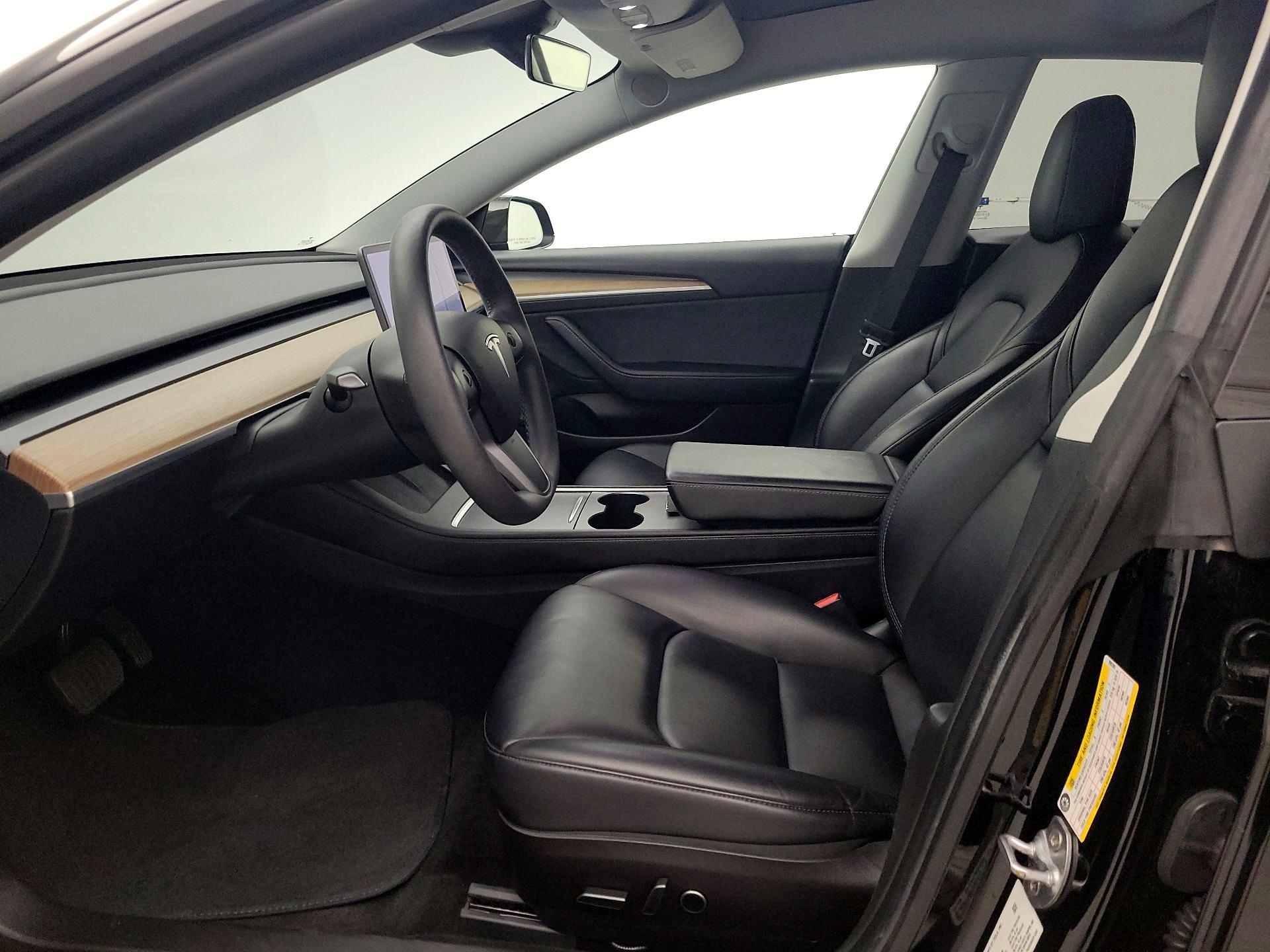 Thumbnail: 2021 Tesla Model 3 - 11