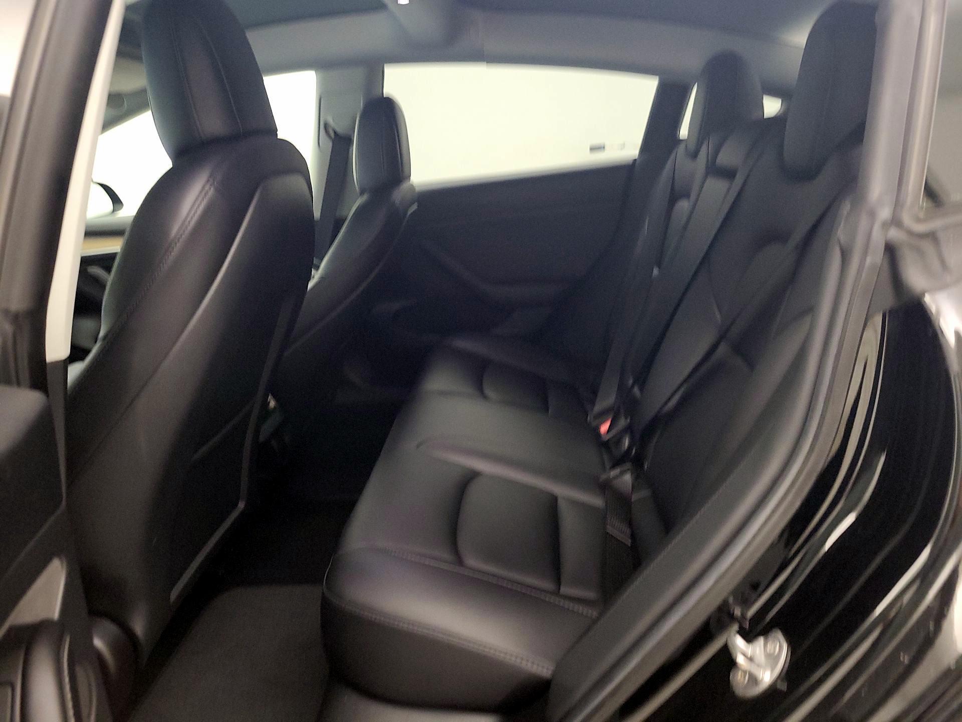 Thumbnail: 2021 Tesla Model 3 - 18