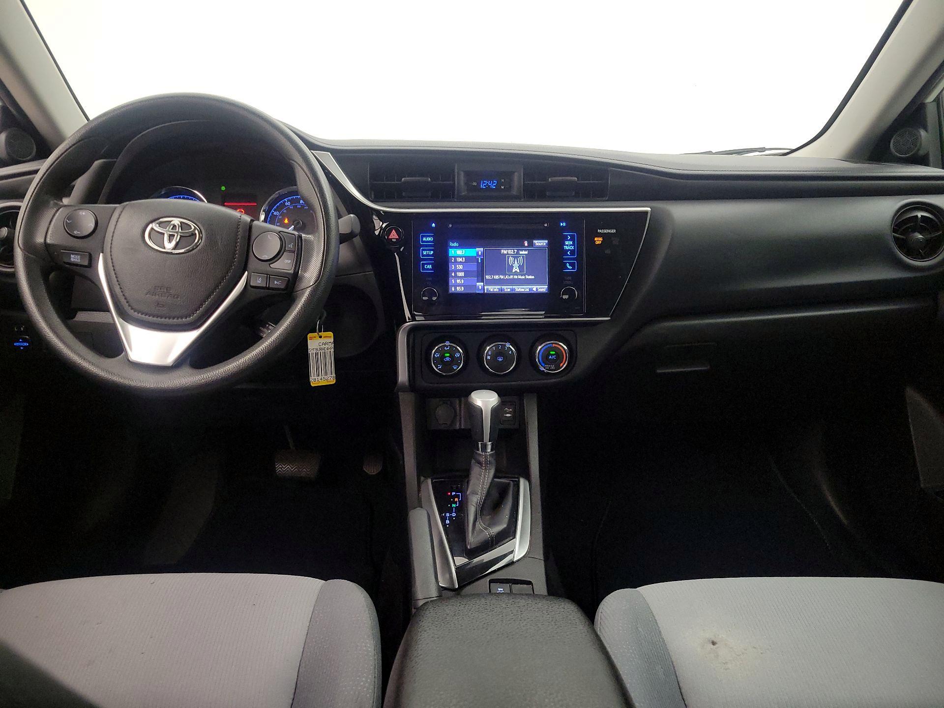 Thumbnail: 2017 Toyota Corolla - 9