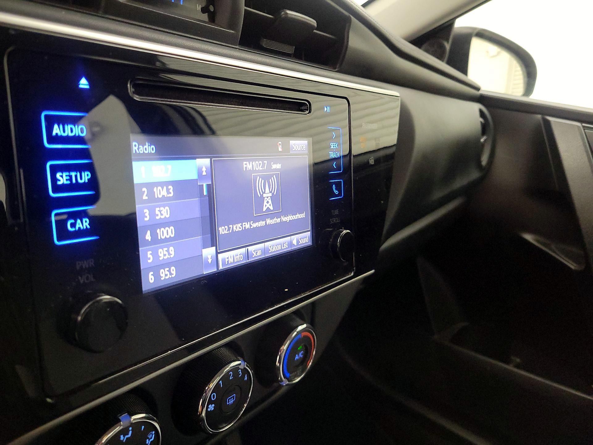 Thumbnail: 2017 Toyota Corolla - 15