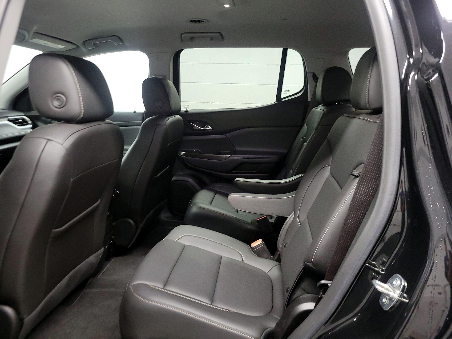 Thumbnail: 2023 GMC Acadia - 17