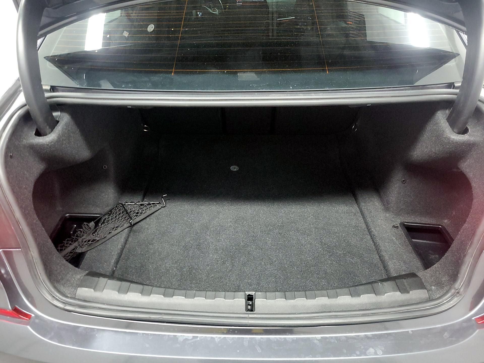 Thumbnail: 2021 BMW 3 Series - 19