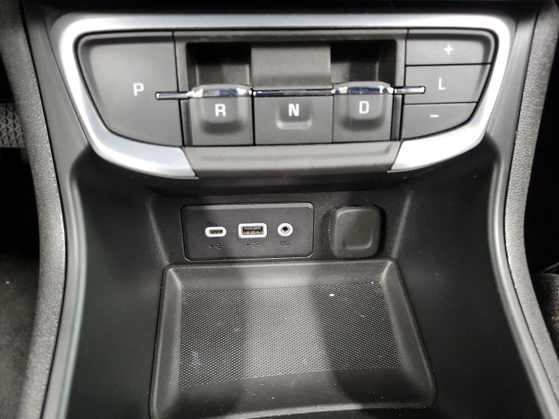 Thumbnail: 2023 GMC Terrain - 17