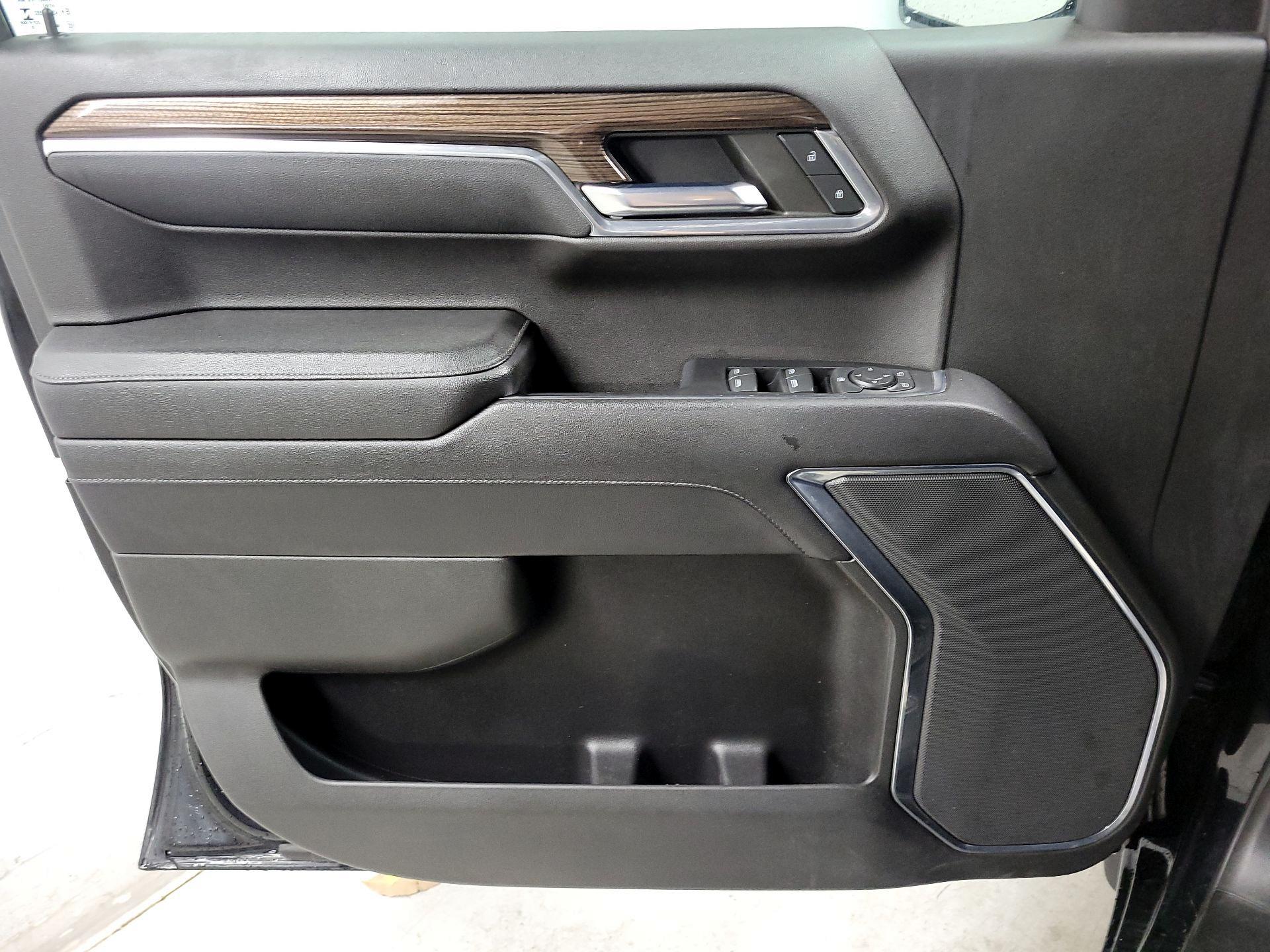 Thumbnail: 2023 Chevrolet Silverado 1500 - 10