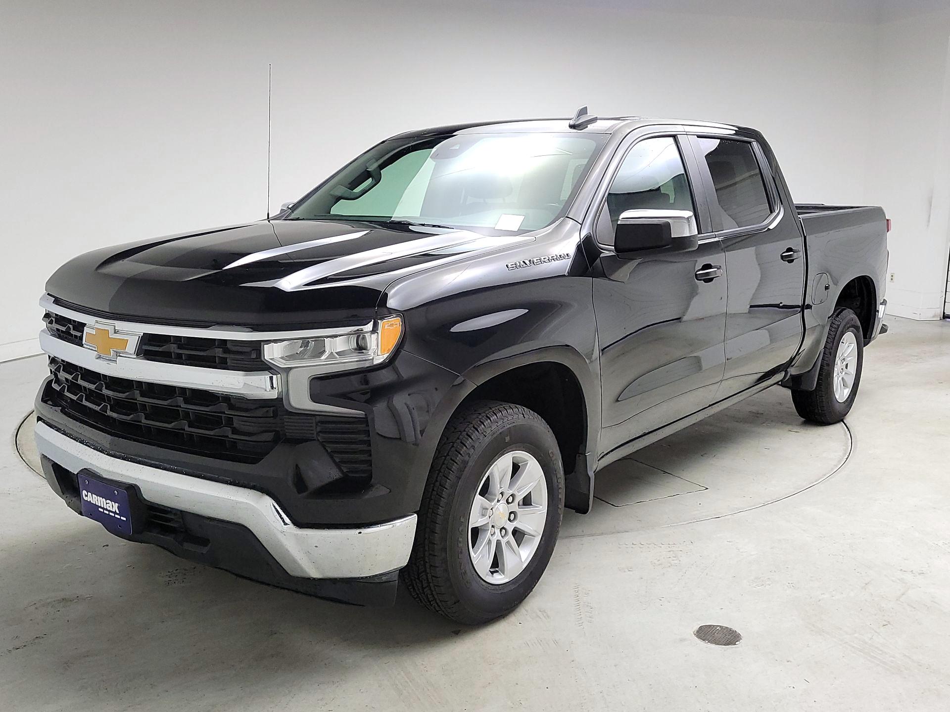 Thumbnail: 2023 Chevrolet Silverado 1500 - 3