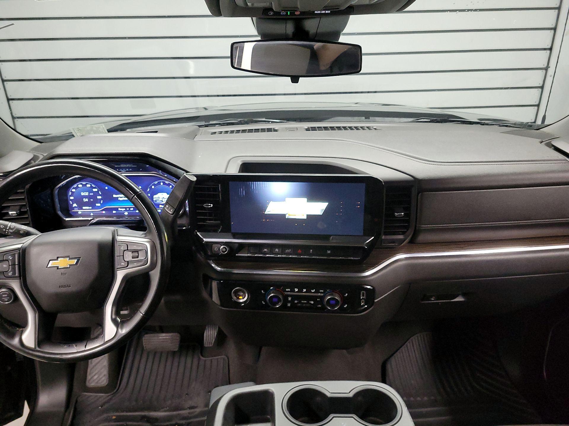 Thumbnail: 2023 Chevrolet Silverado 1500 - 8