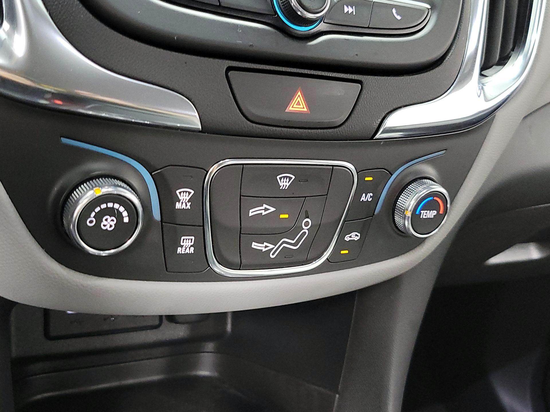 Thumbnail: 2021 Chevrolet Equinox - 15