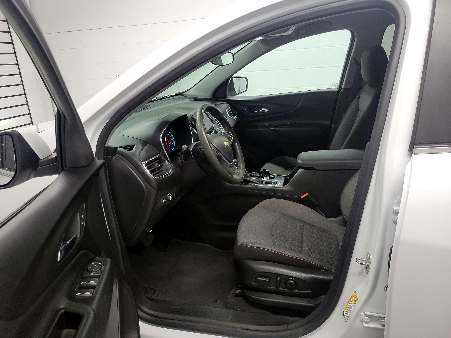 Thumbnail: 2022 Chevrolet Equinox - 11