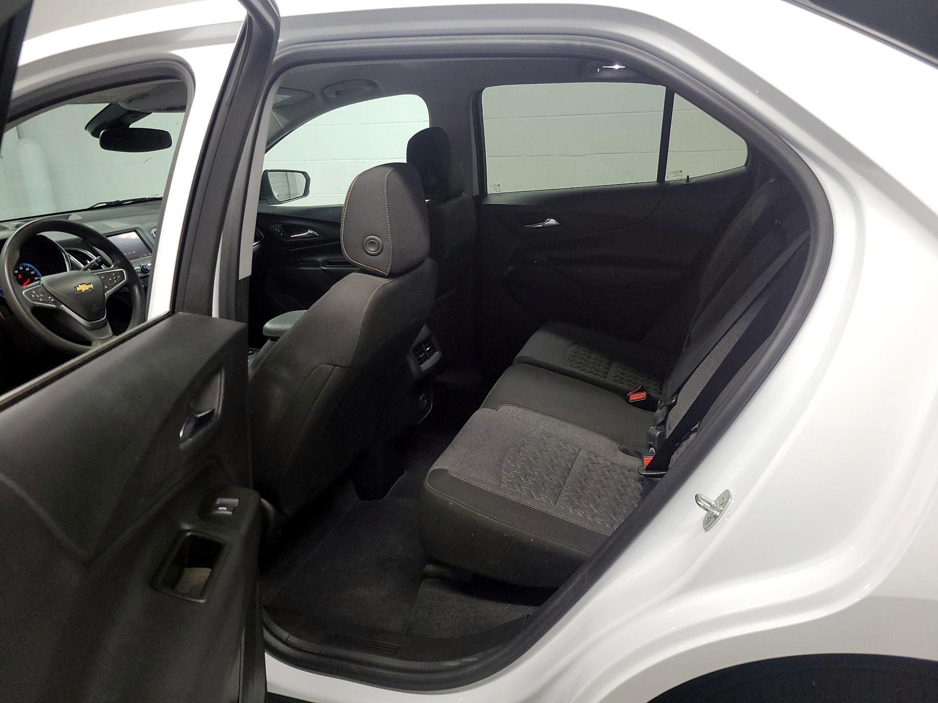 Thumbnail: 2022 Chevrolet Equinox - 18