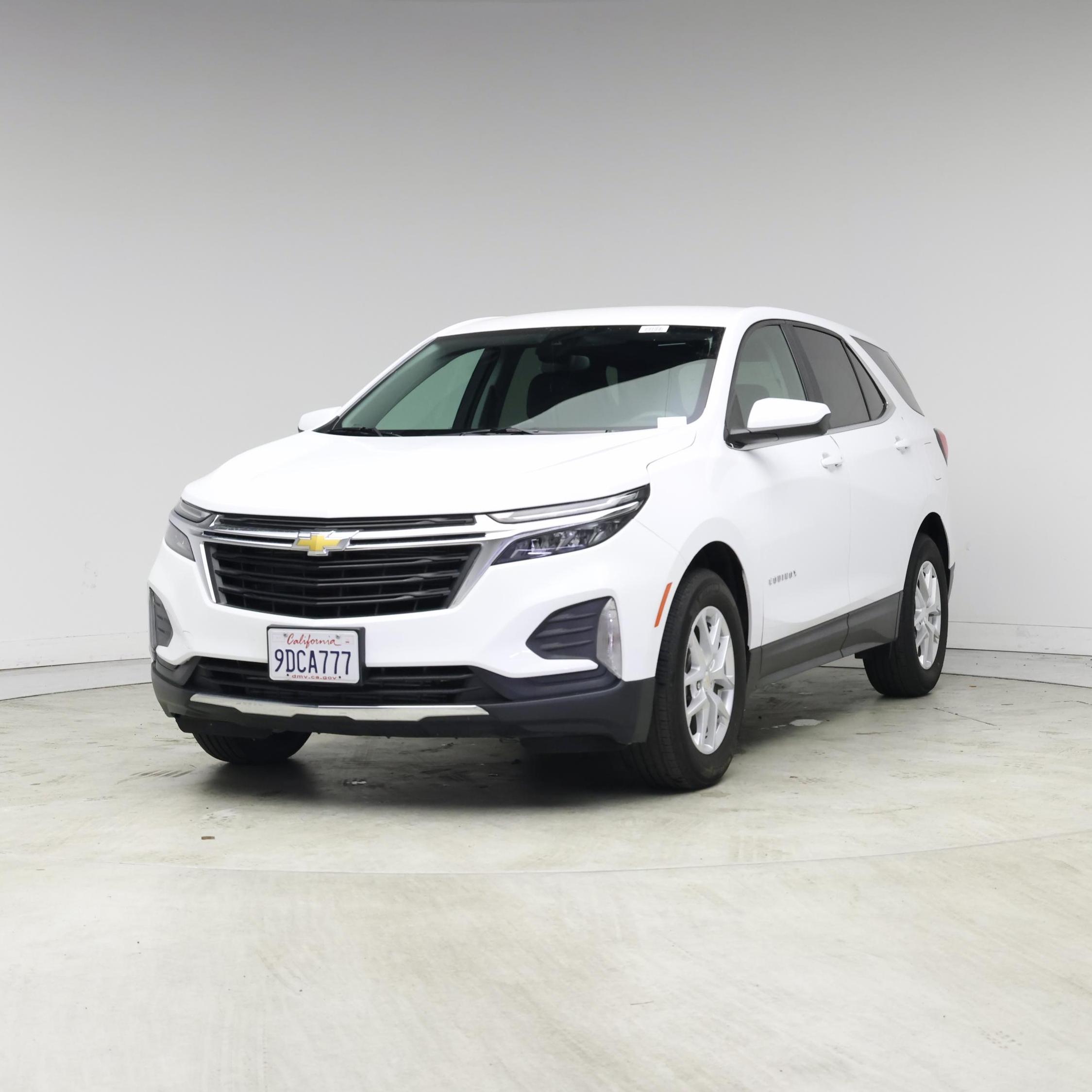 Thumbnail: 2022 Chevrolet Equinox - 4