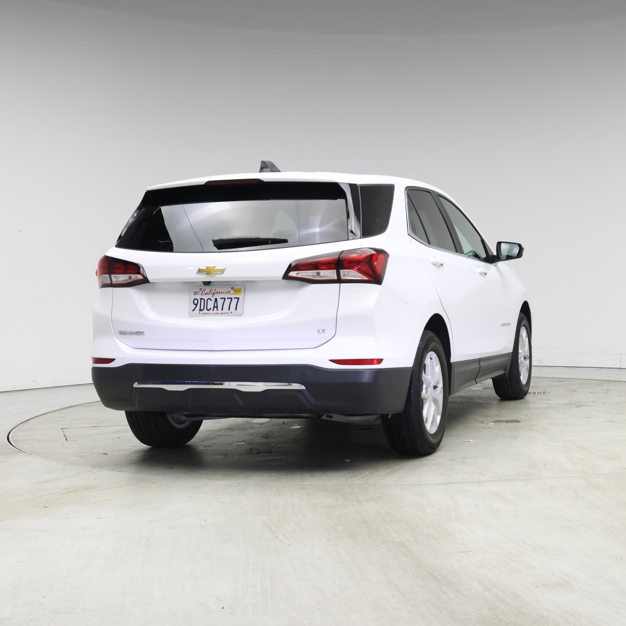 Thumbnail: 2022 Chevrolet Equinox - 8