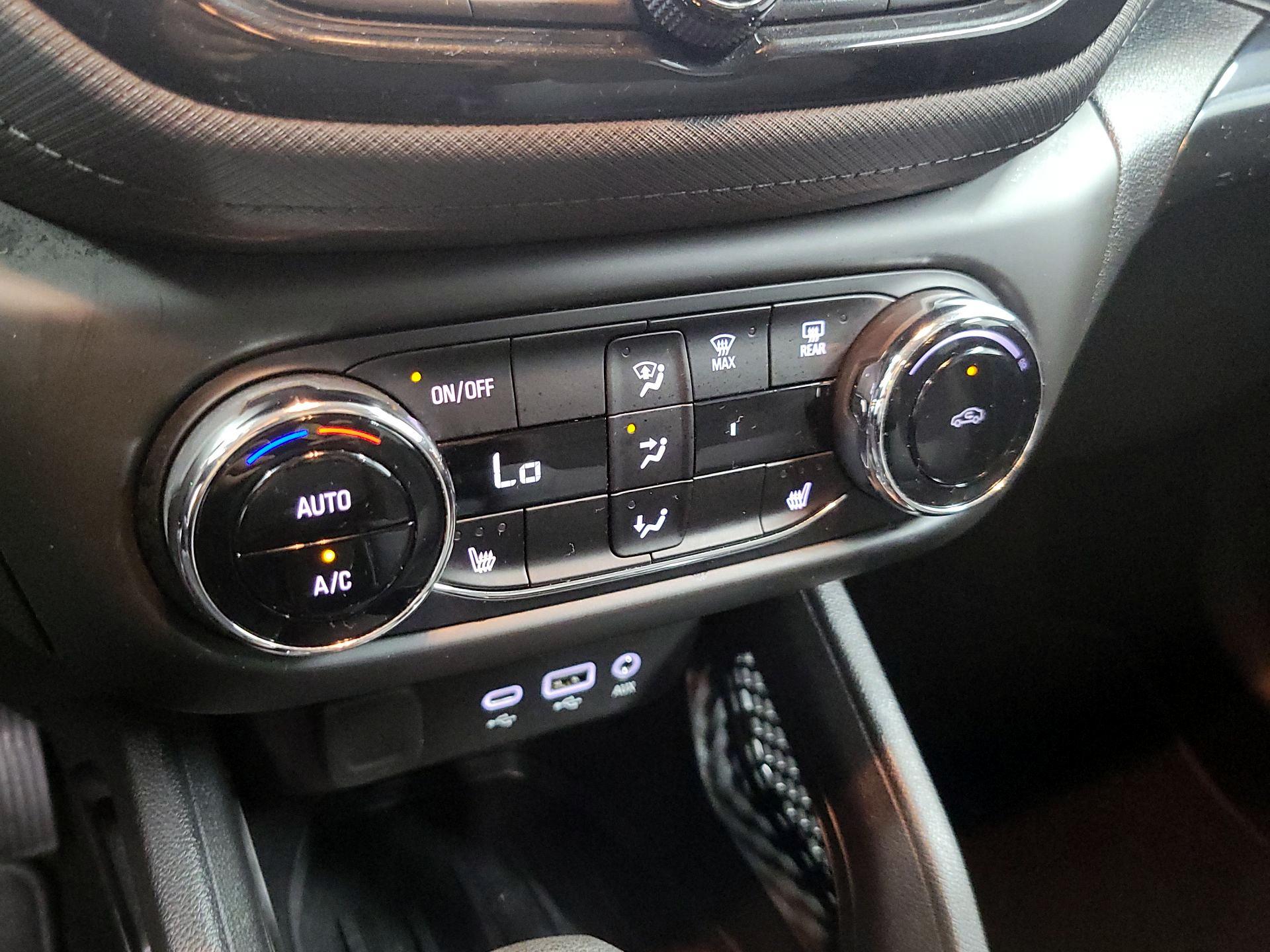 Thumbnail: 2022 Chevrolet TrailBlazer - 16