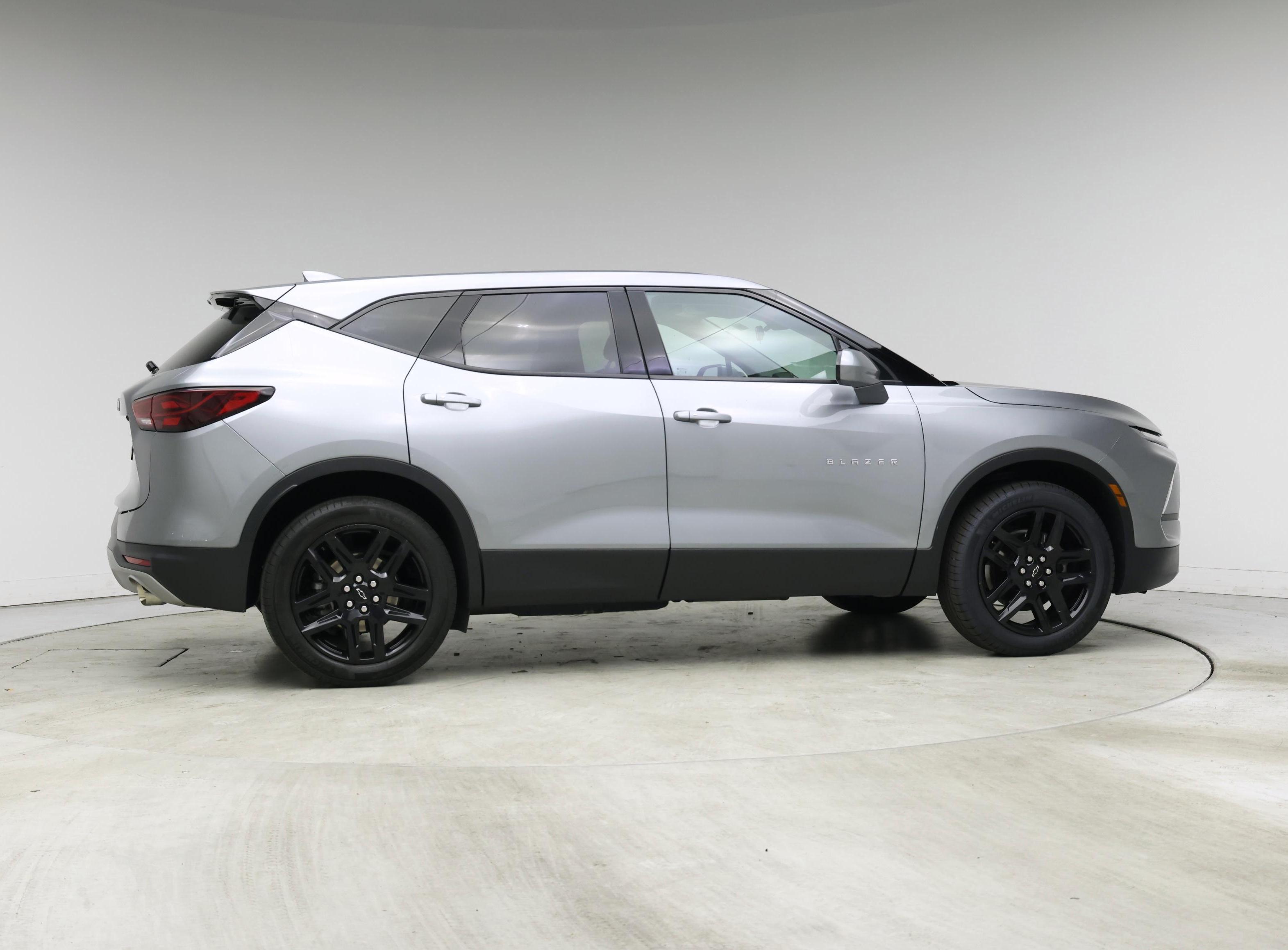 Thumbnail: 2023 Chevrolet Blazer - 7