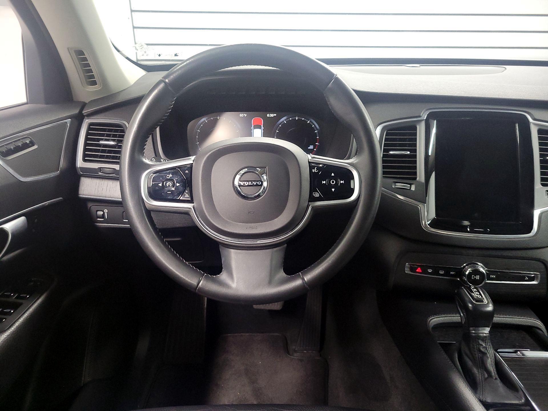 Thumbnail: 2020 Volvo XC90 - 10