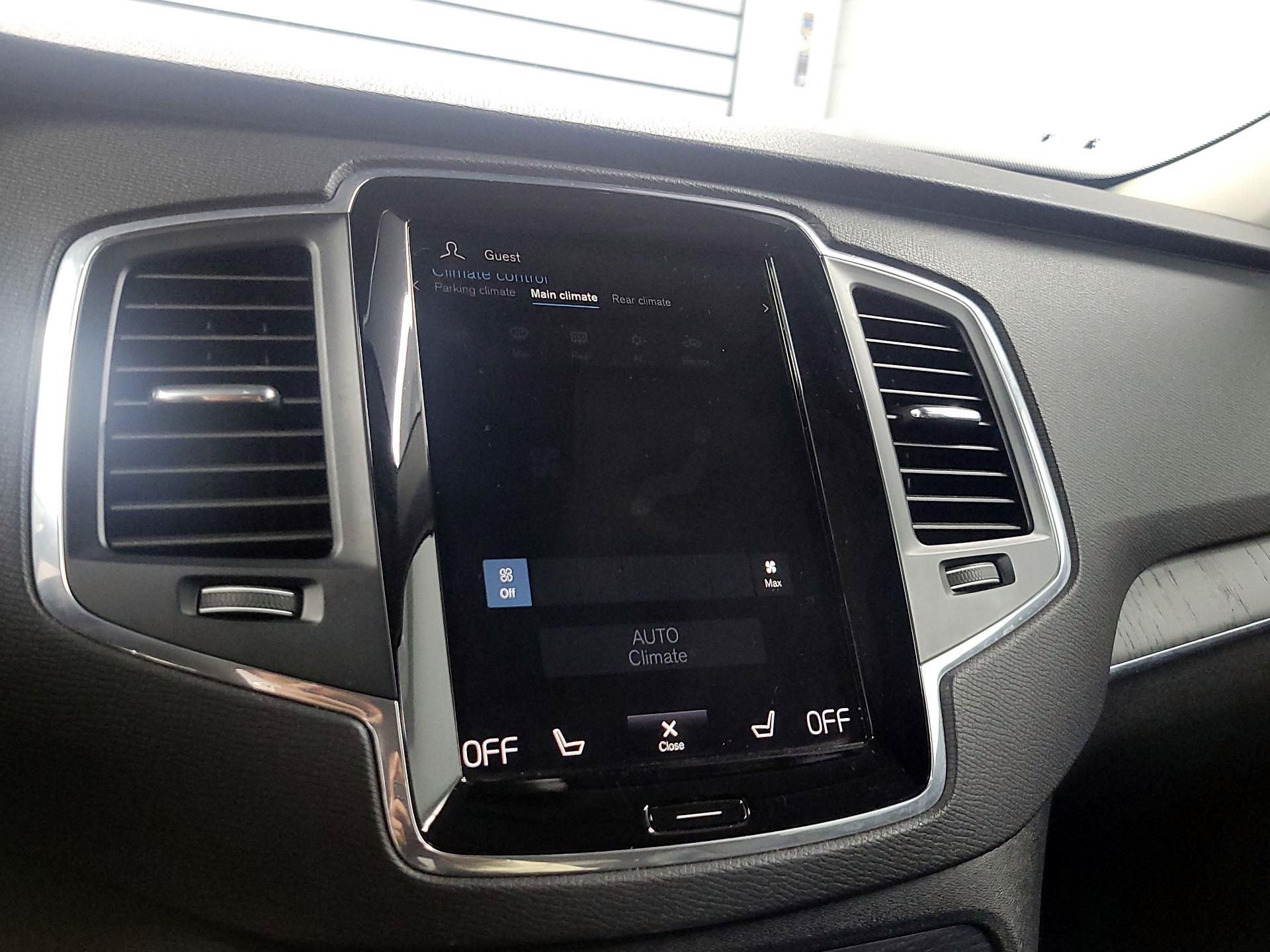 Thumbnail: 2020 Volvo XC90 - 16