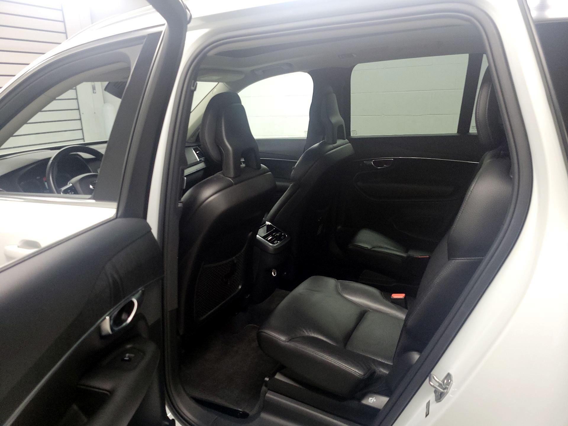 Thumbnail: 2020 Volvo XC90 - 19