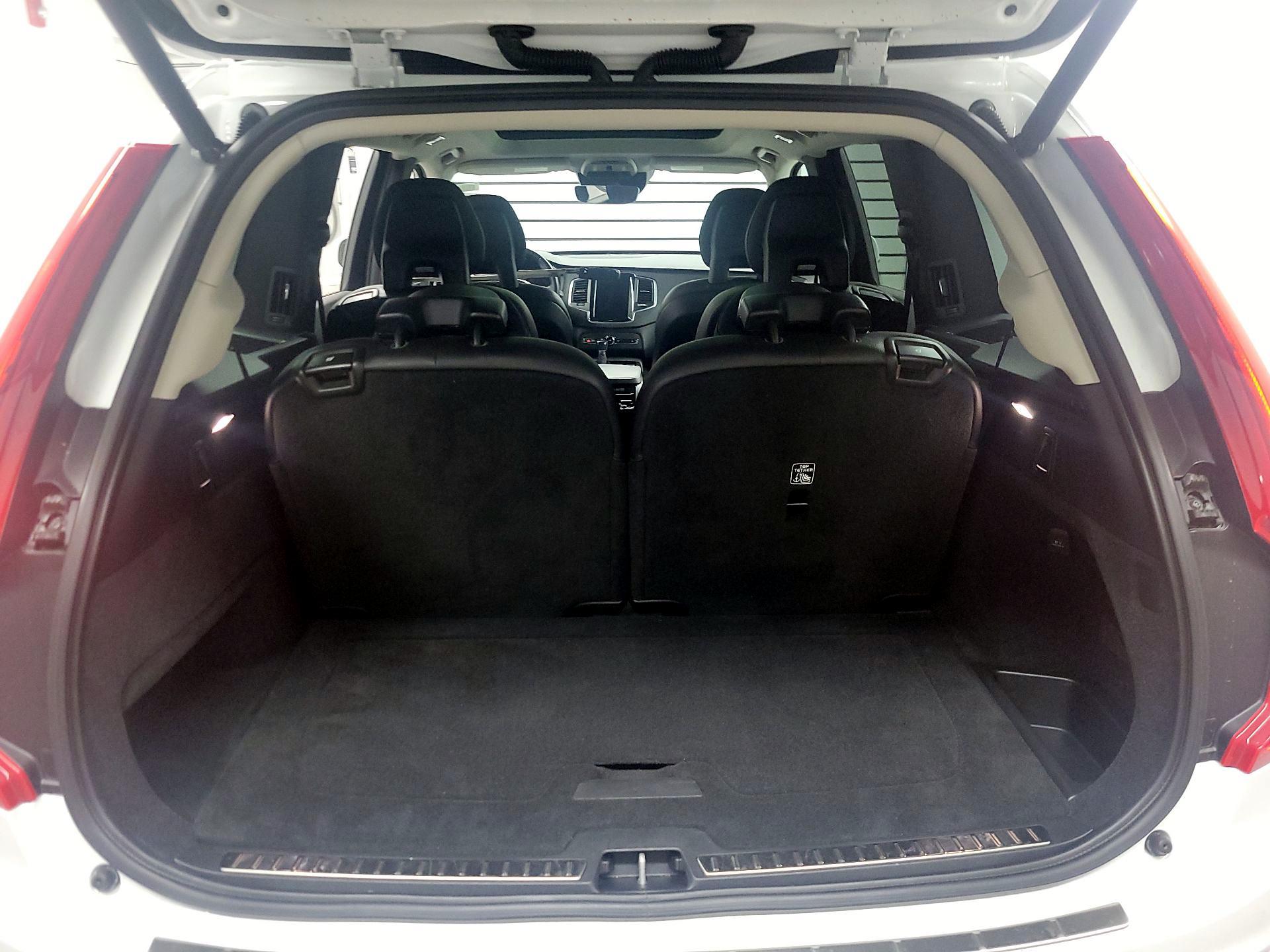 Thumbnail: 2020 Volvo XC90 - 20