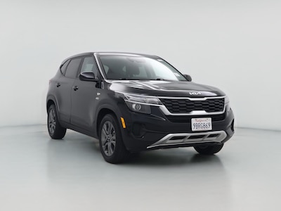 Black 2022 Kia Seltos LX