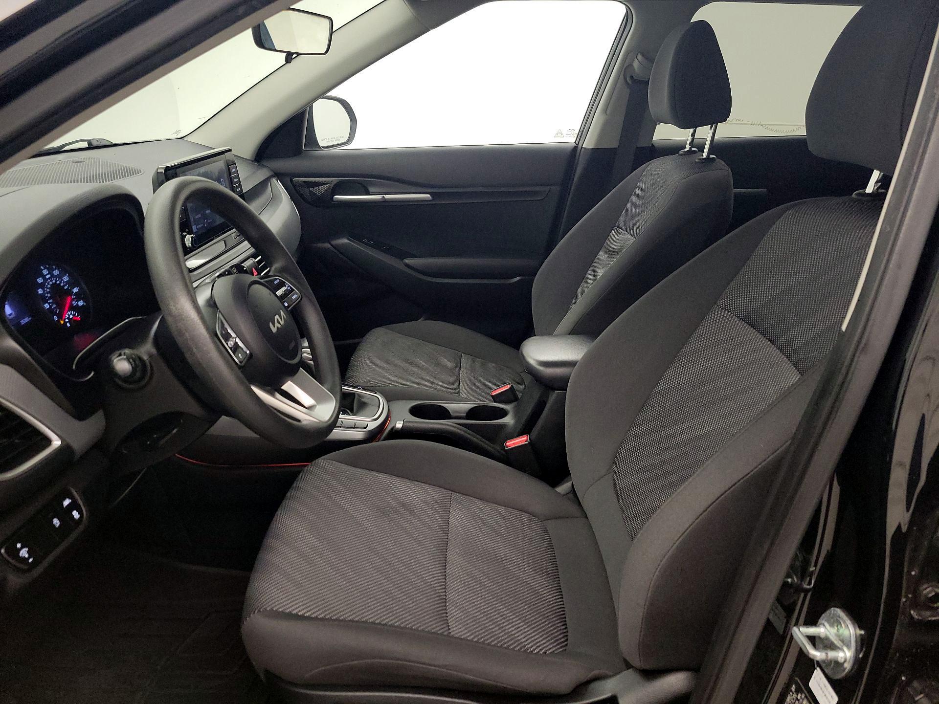 Thumbnail: 2022 Kia Seltos - 11