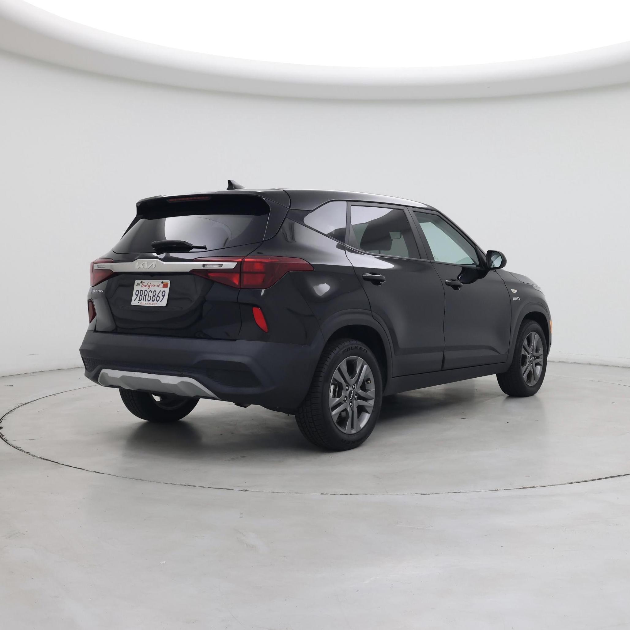 Thumbnail: 2022 Kia Seltos - 8