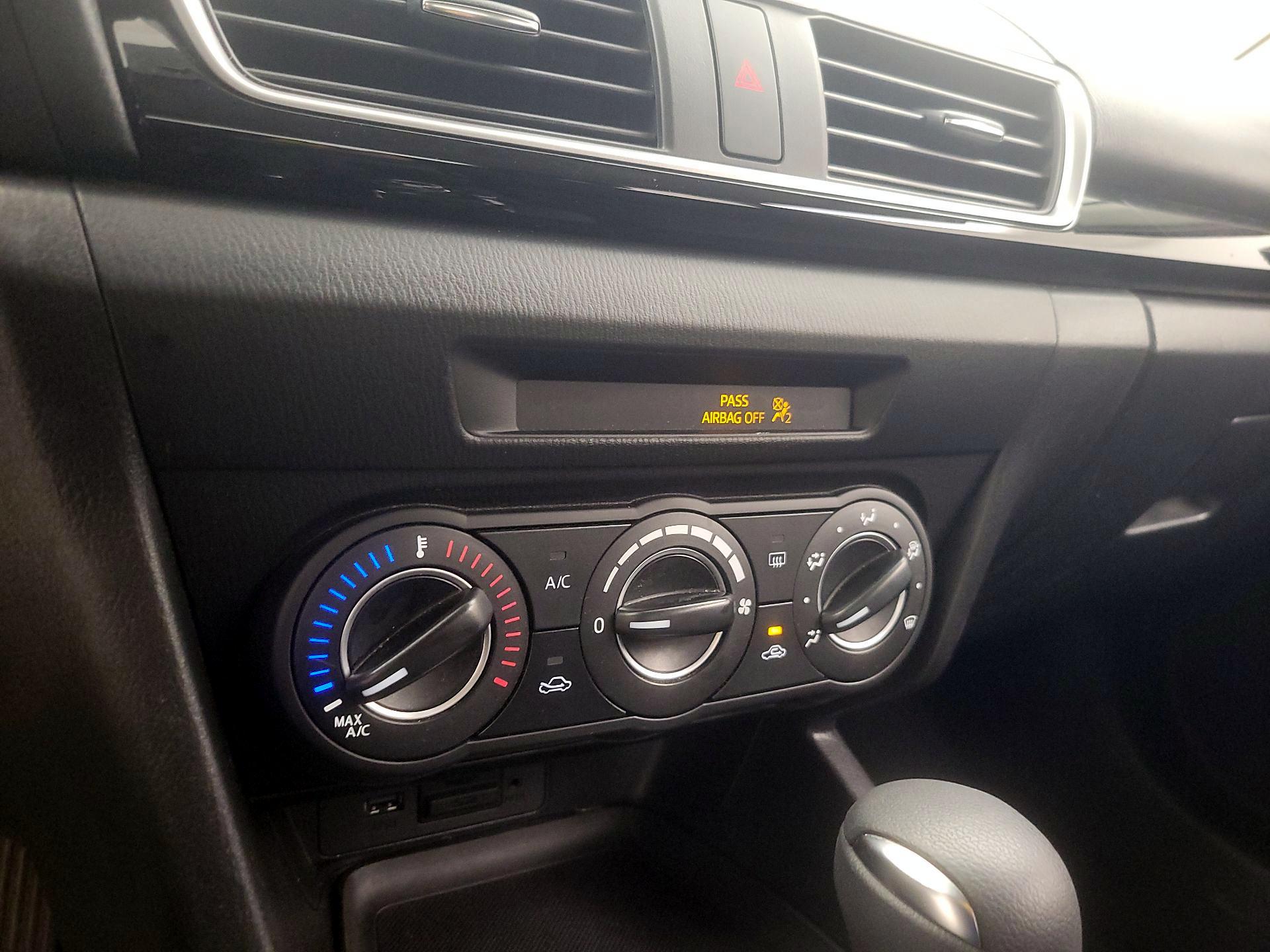 Thumbnail: 2016 Mazda Mazda3 - 16