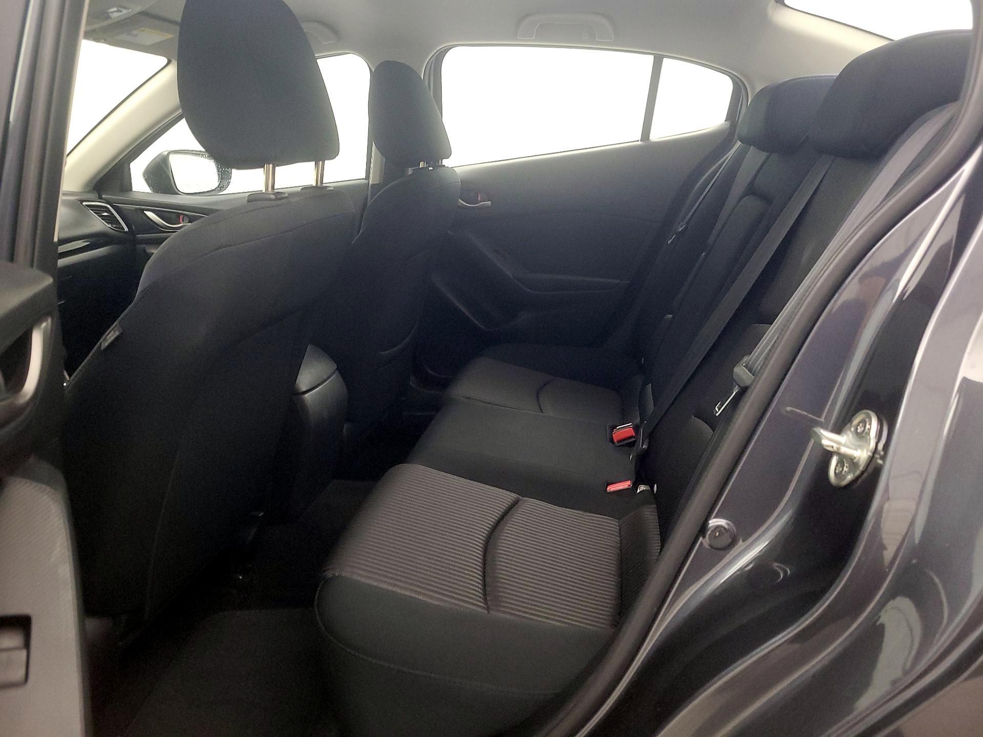 Thumbnail: 2016 Mazda Mazda3 - 19