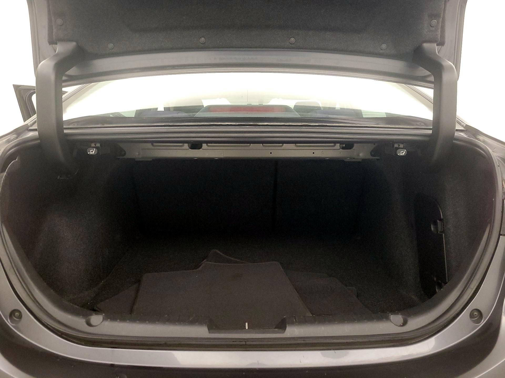 Thumbnail: 2016 Mazda Mazda3 - 20