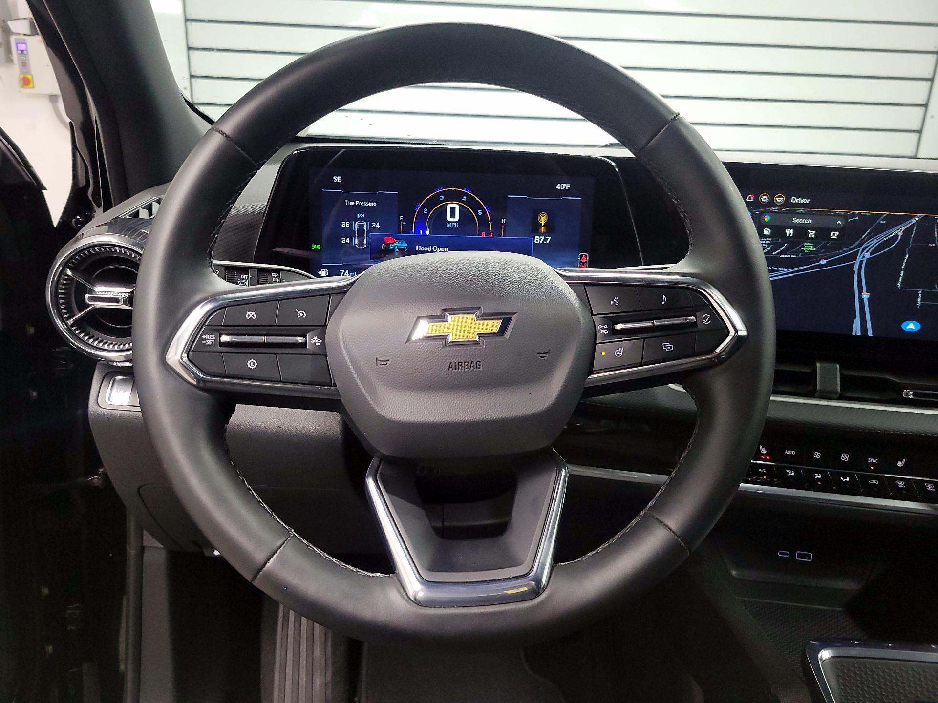 Thumbnail: 2026 Chevrolet Equinox - 10