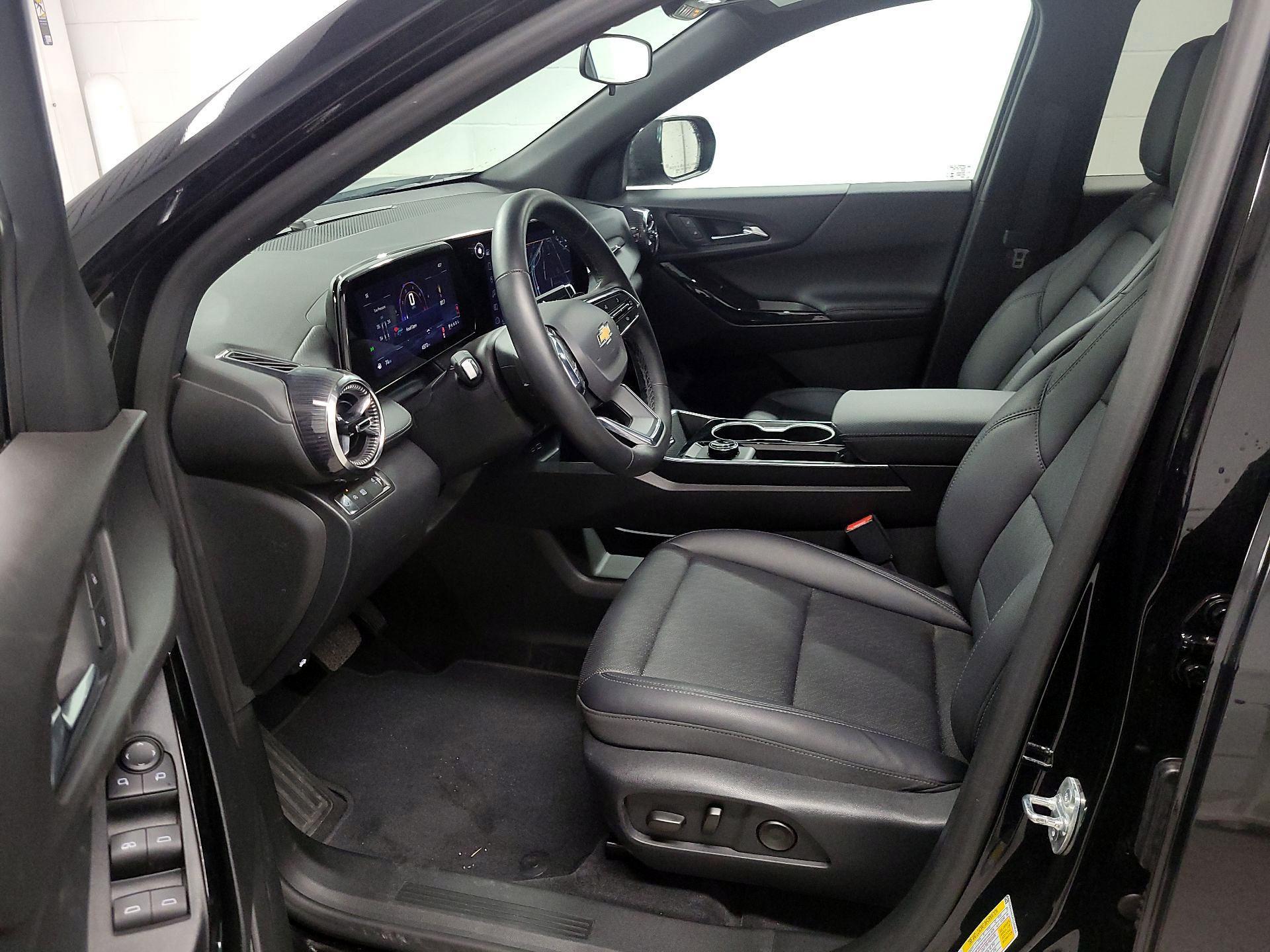 Thumbnail: 2026 Chevrolet Equinox - 11