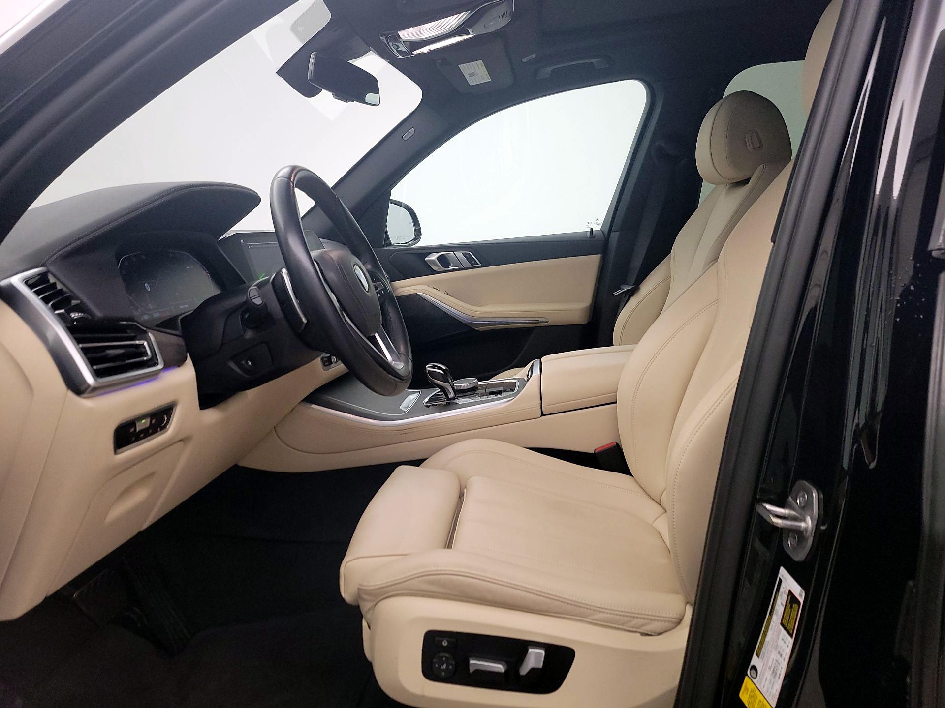 Thumbnail: 2022 BMW X5 - 11