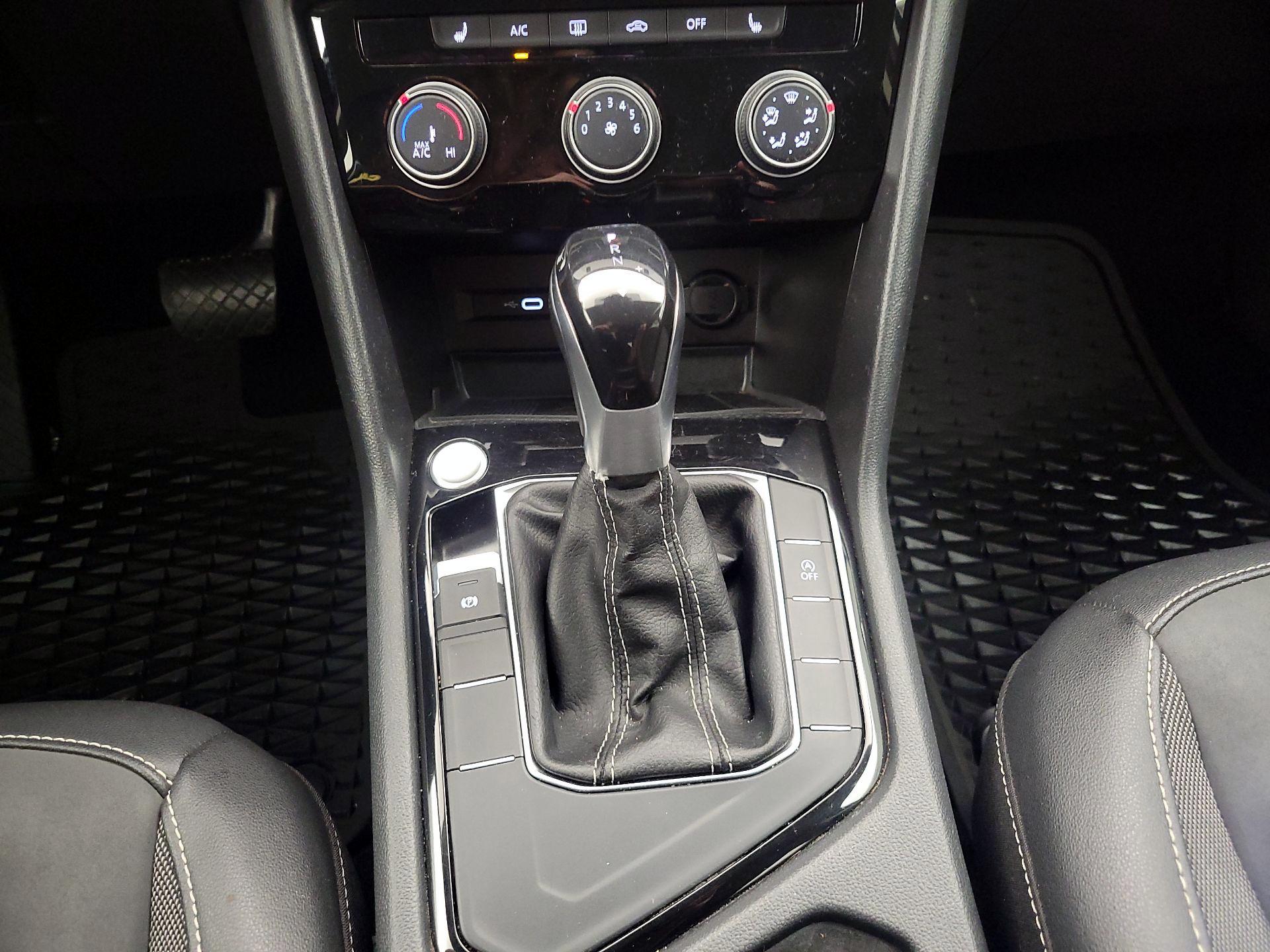 Thumbnail: 2023 Volkswagen Taos - 17