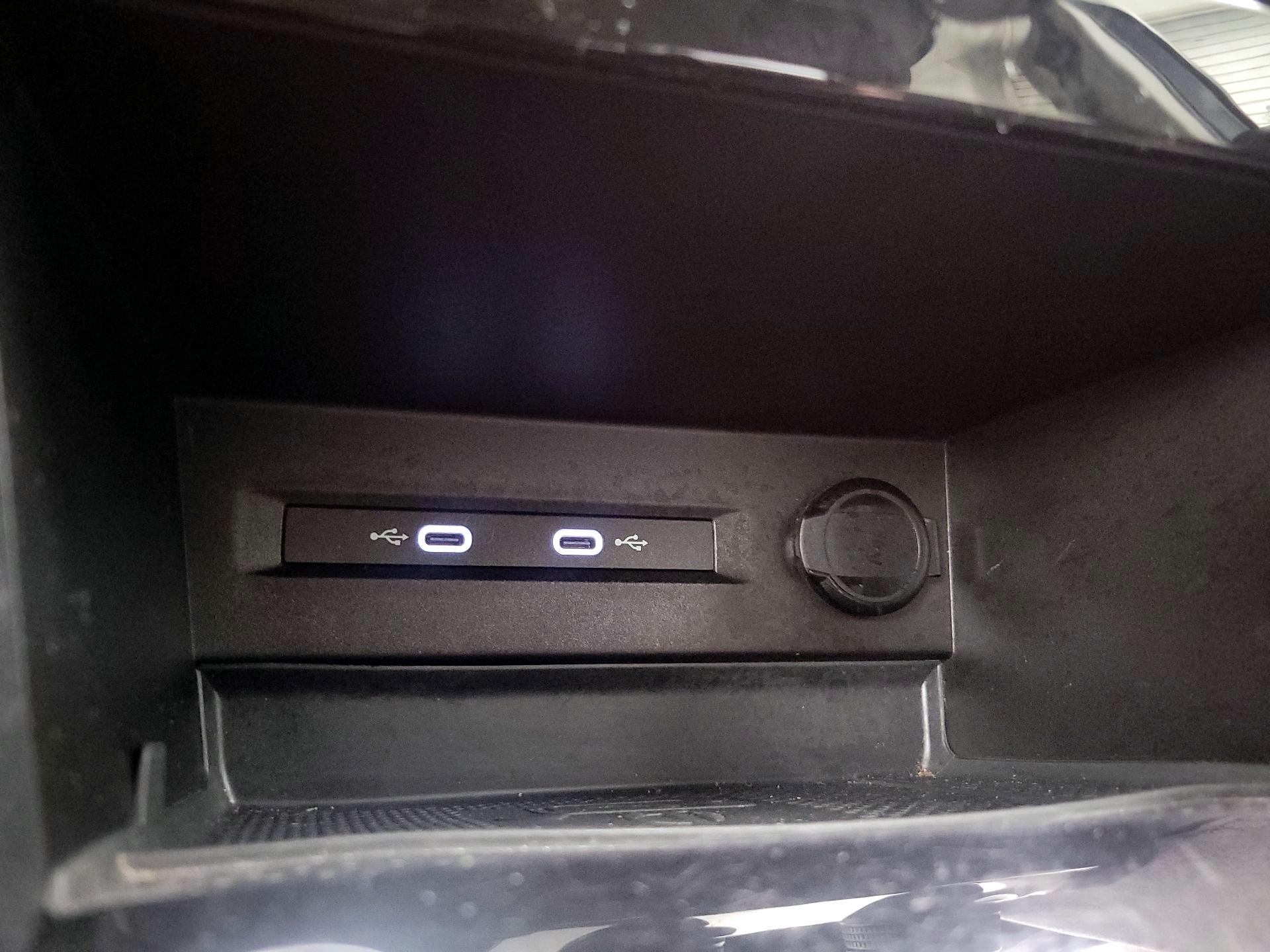 Thumbnail: 2023 Volkswagen Taos - 18