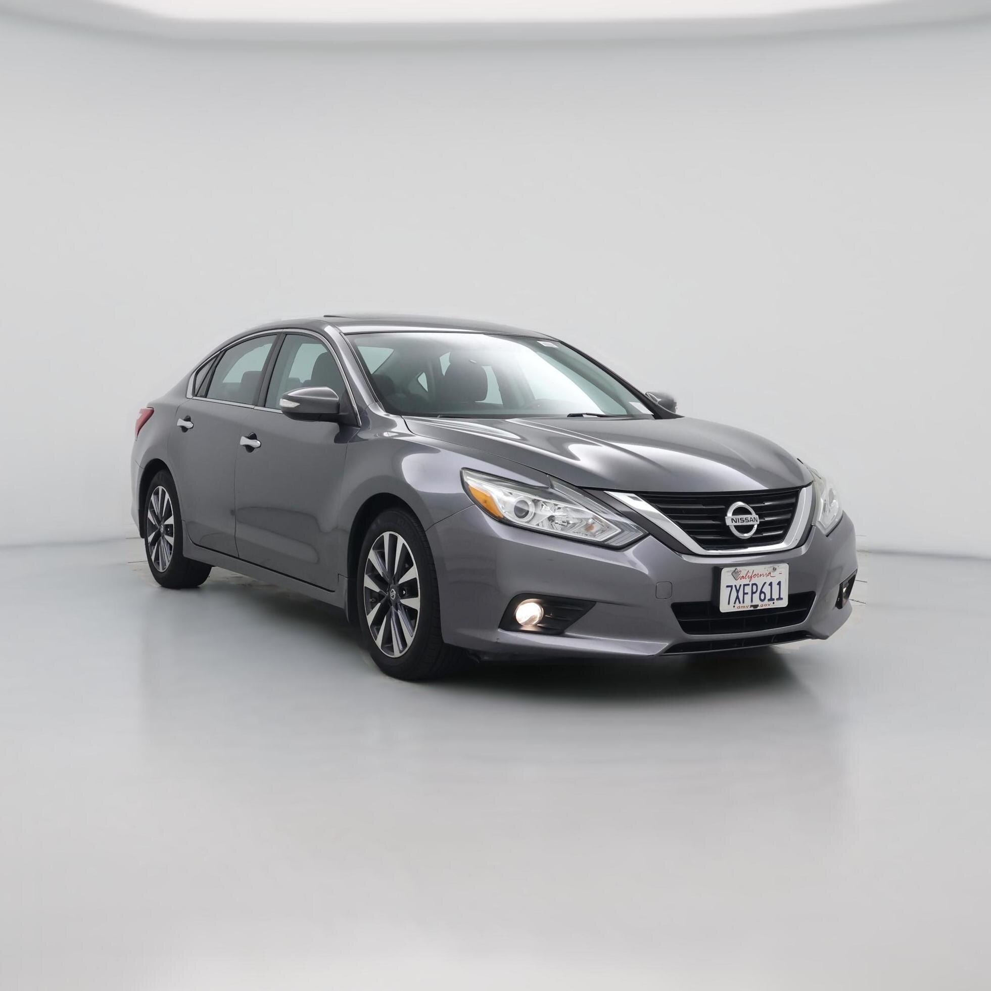 Thumbnail: 2017 Nissan Altima - 1