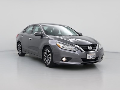 Gray 2017 Nissan Altima SV