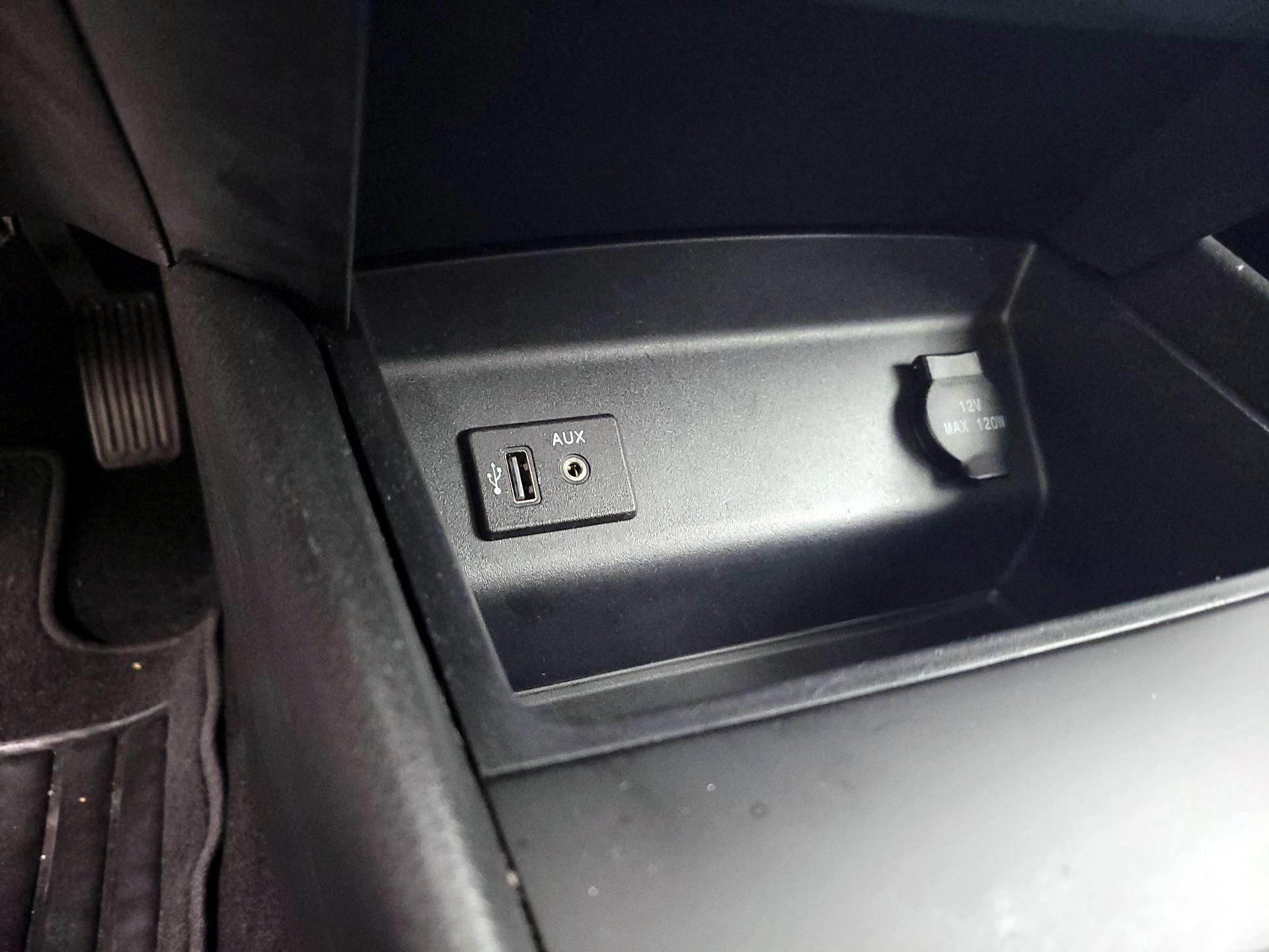 Thumbnail: 2017 Nissan Altima - 18