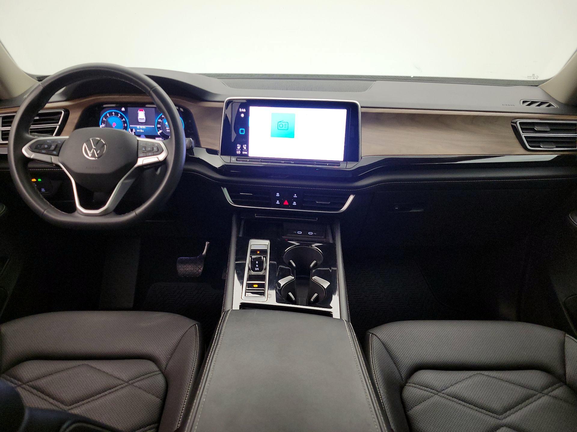 Thumbnail: 2024 Volkswagen Atlas - 9