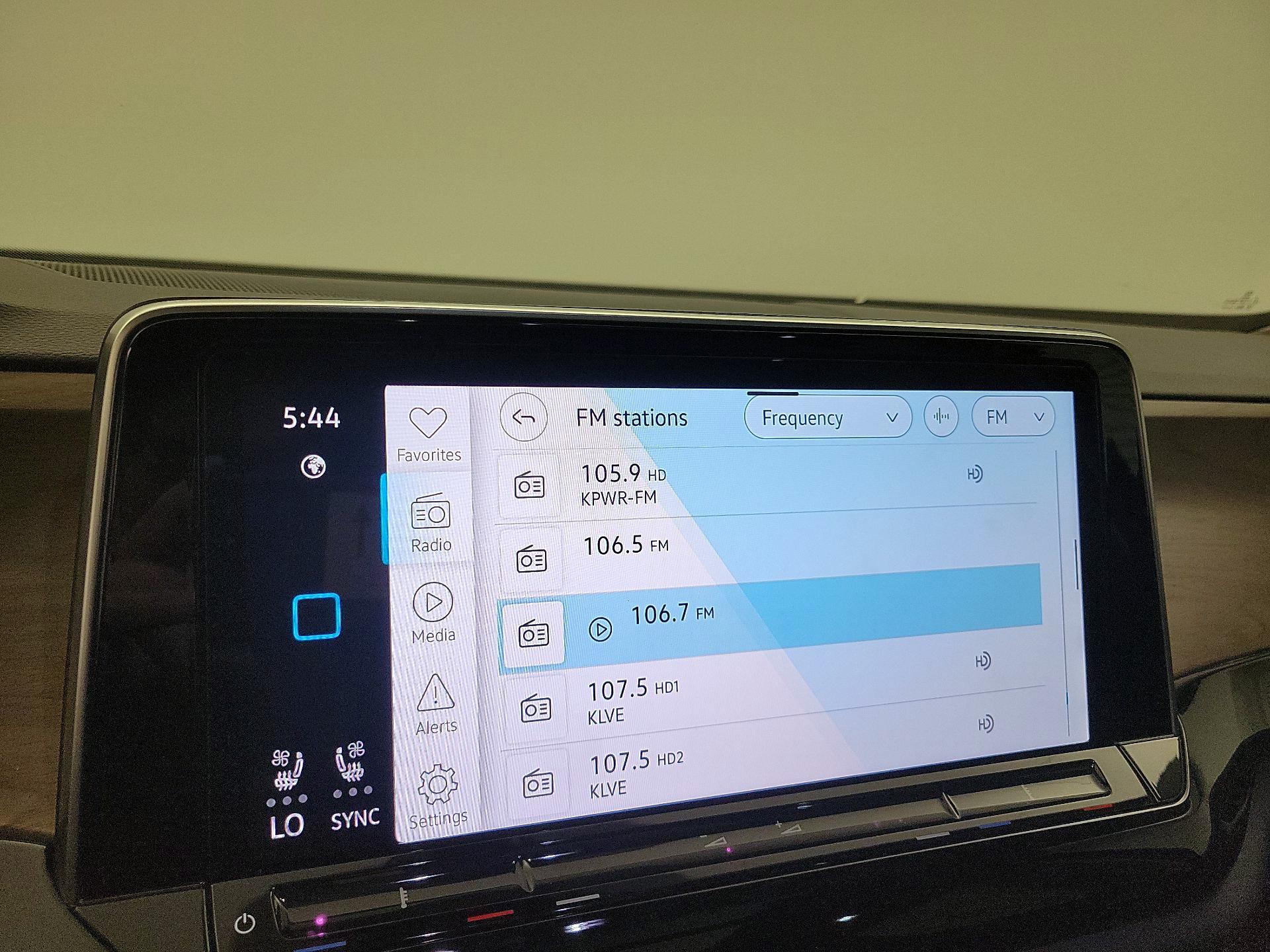 Thumbnail: 2024 Volkswagen Atlas - 15