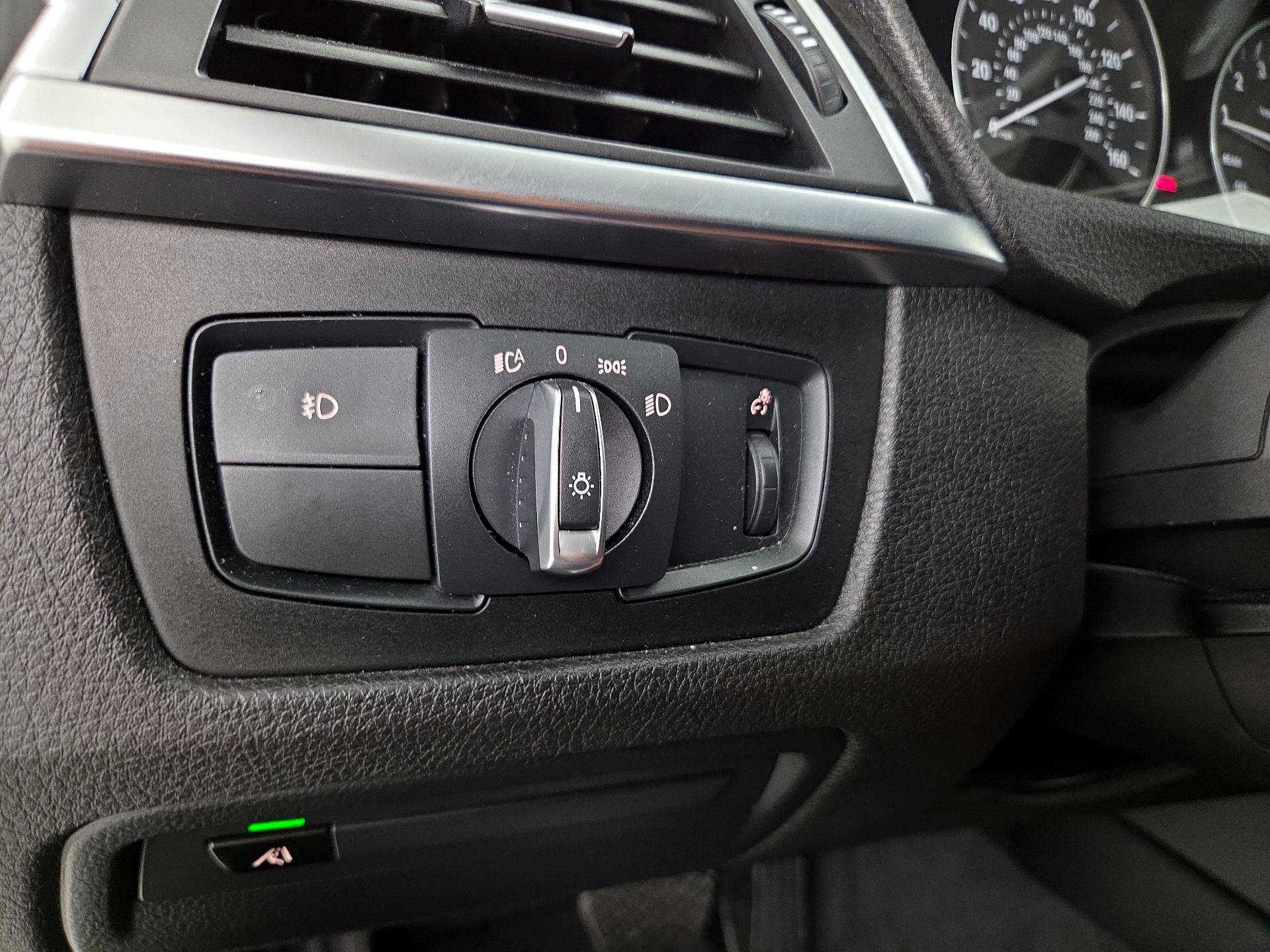 Thumbnail: 2018 BMW 3 Series - 13