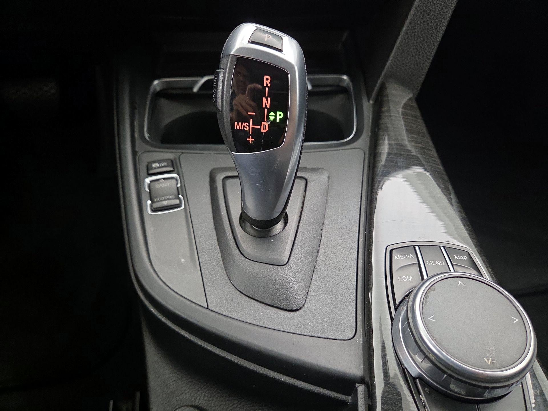 Thumbnail: 2018 BMW 3 Series - 18